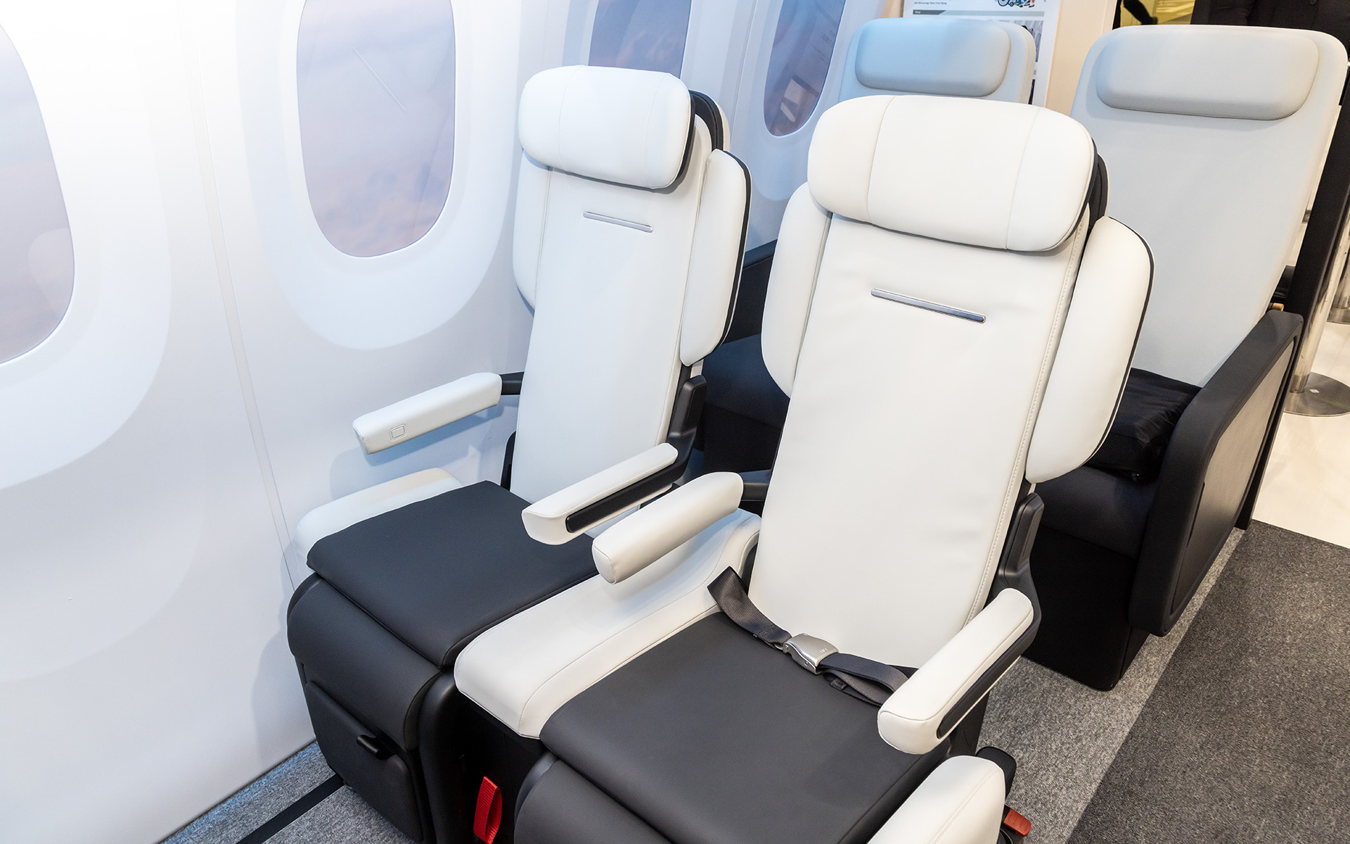 トヨタ紡織とJAXAが研究開発する航空機向けシート「ウェルボヤージュ・シート」