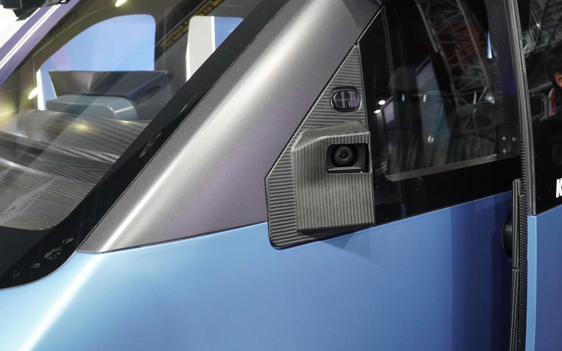 側面のセンサー