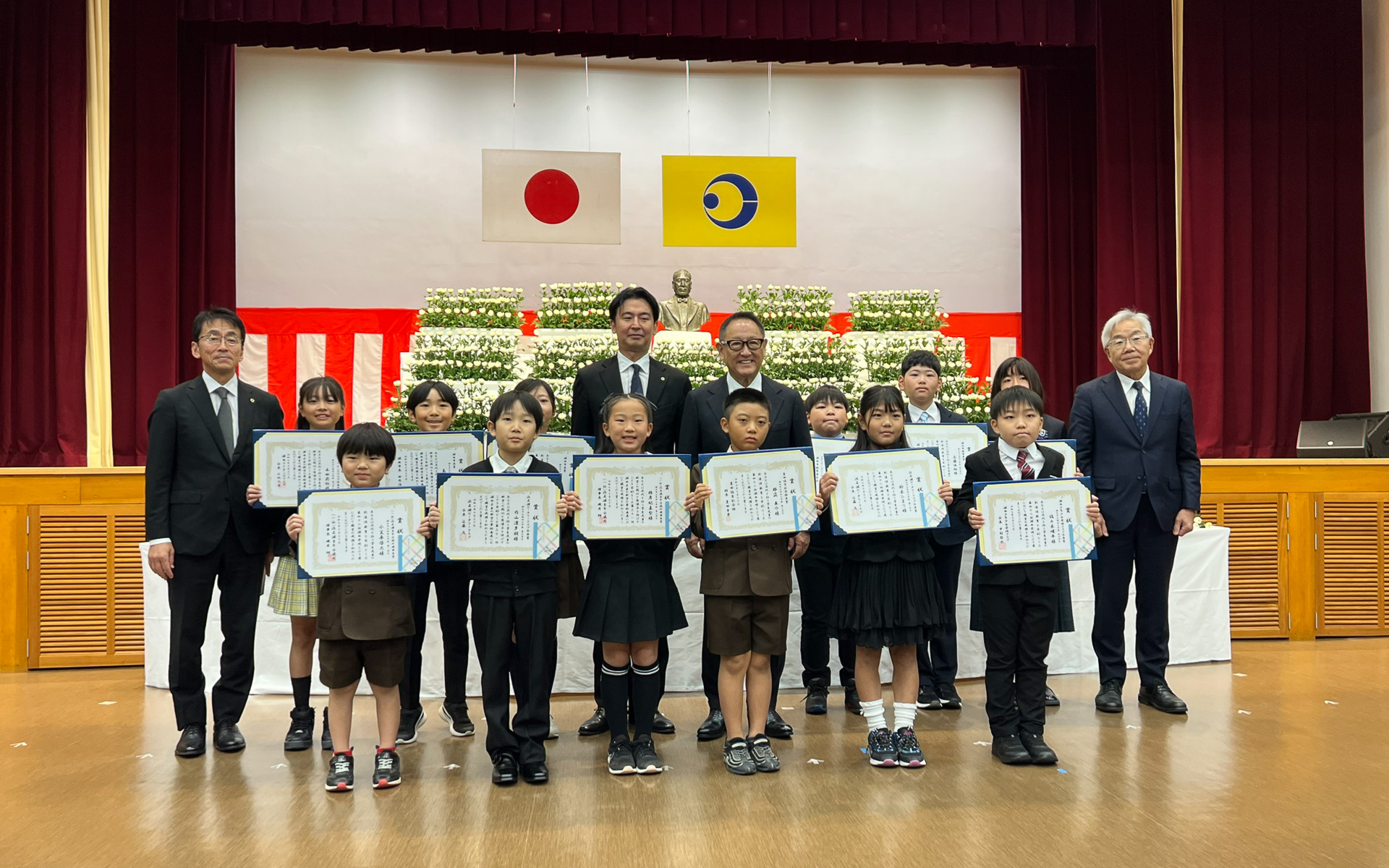 30日午前の顕彰祭。静岡県湖西市