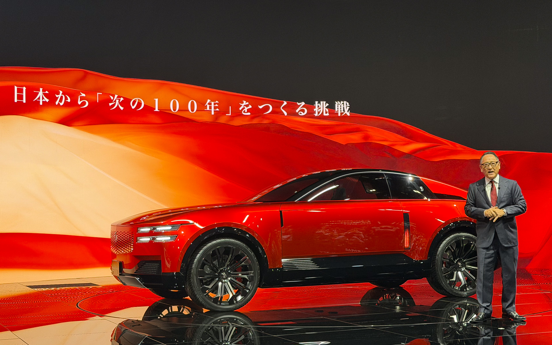 29日はトヨタ自動車株式会社 代表取締役会長 豊田章男としてセンチュリーブランドをプレゼンテーション