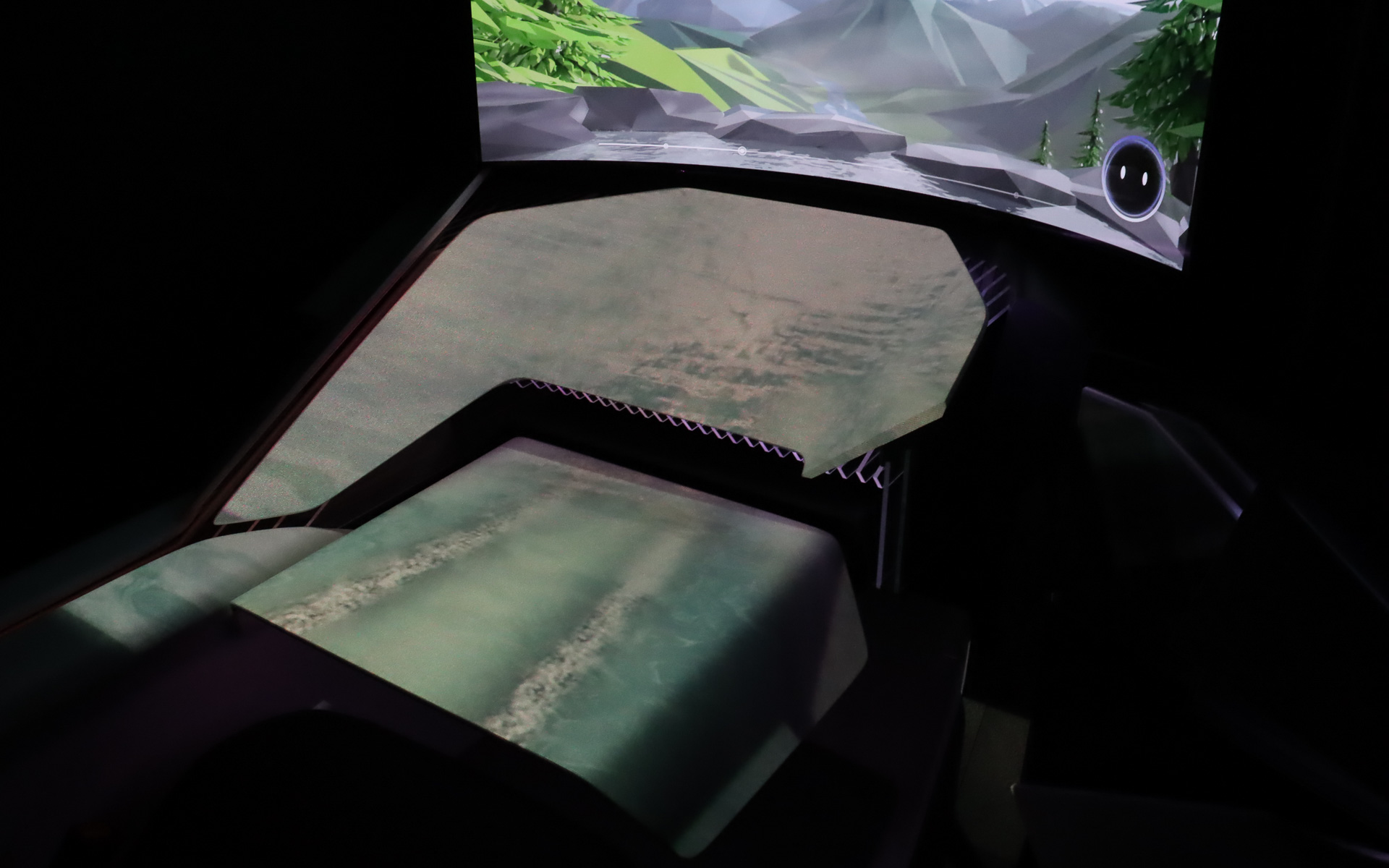 シートヒーターを活用する「温泉モード」では、バイブレーター機能を組み合わせた「ジェットバスモード」や香りによる「変わり湯モード」などもラインアップ