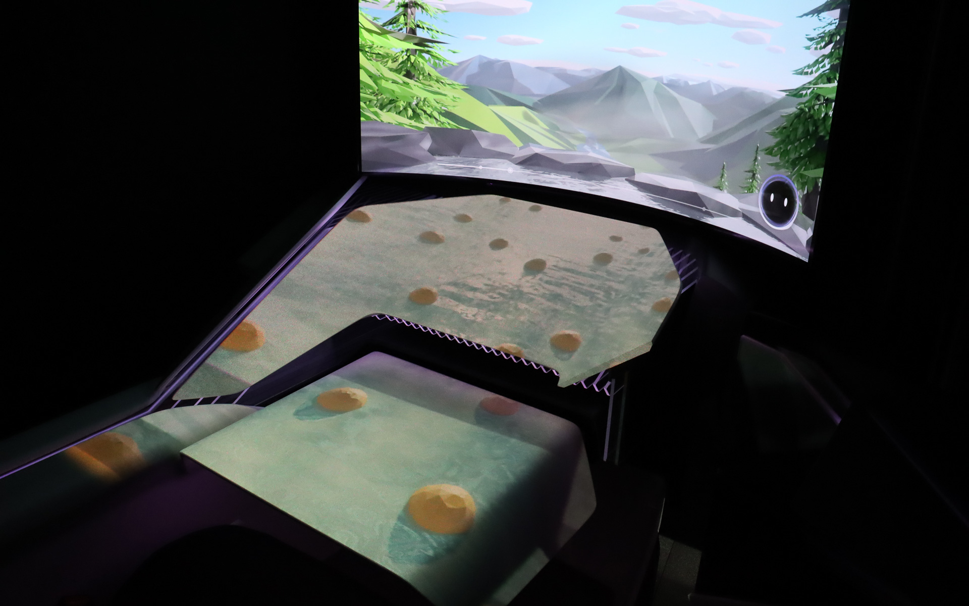 シートヒーターを活用する「温泉モード」では、バイブレーター機能を組み合わせた「ジェットバスモード」や香りによる「変わり湯モード」などもラインアップ