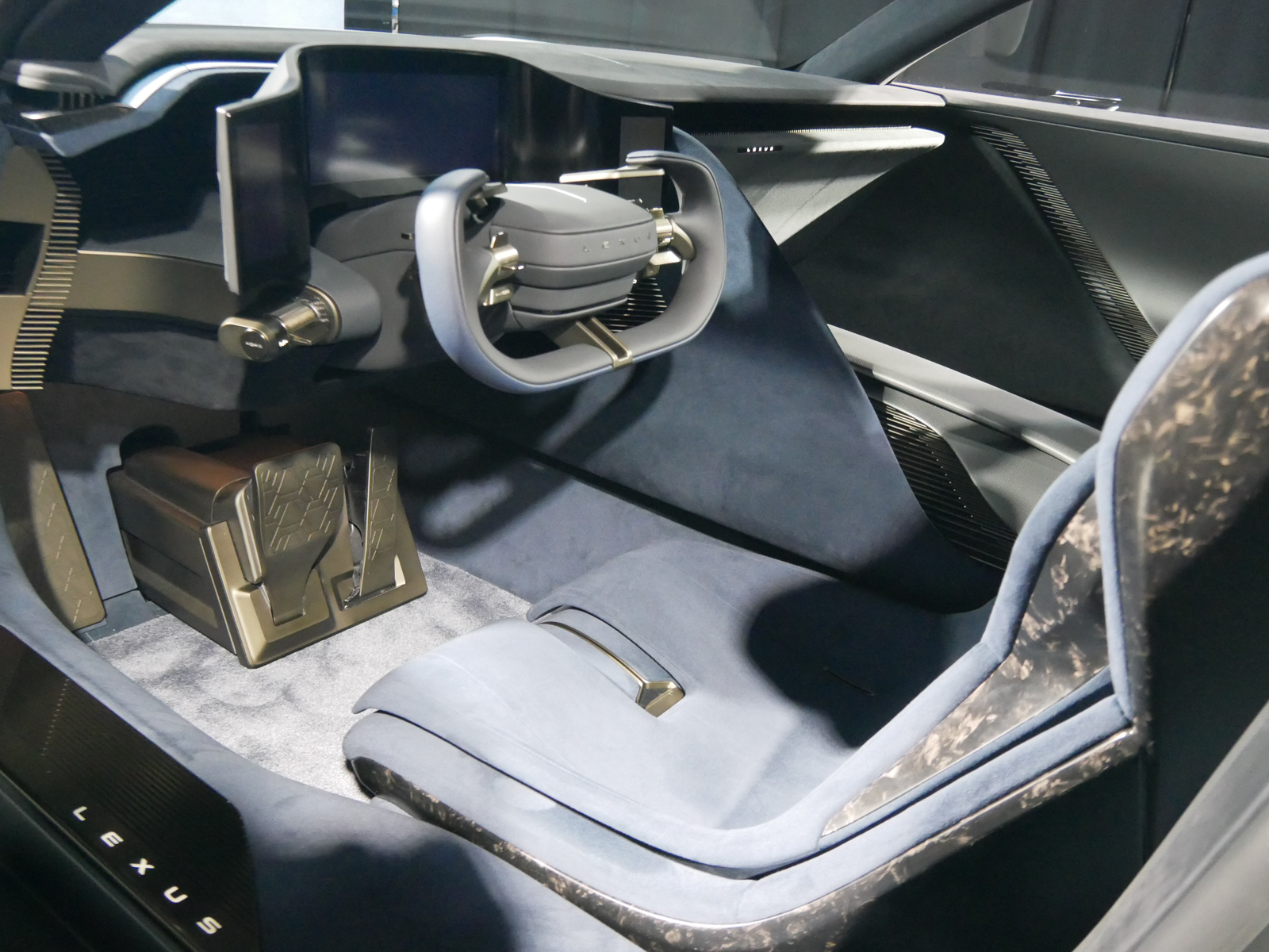 子供仕様に設定された状態。身長120cm以上であれば運転できる