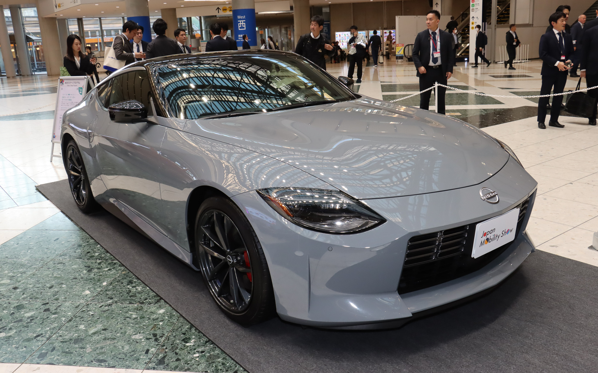 イヴァン・エスピノーサ氏の現愛車「フェアレディZ」