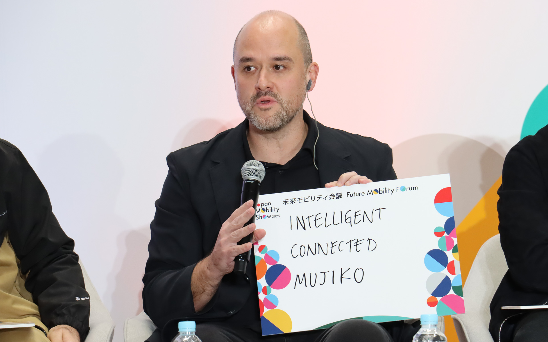 日産のエスピノーサ氏の回答は「INTELLIGENT CONNECTED MUJIKO」