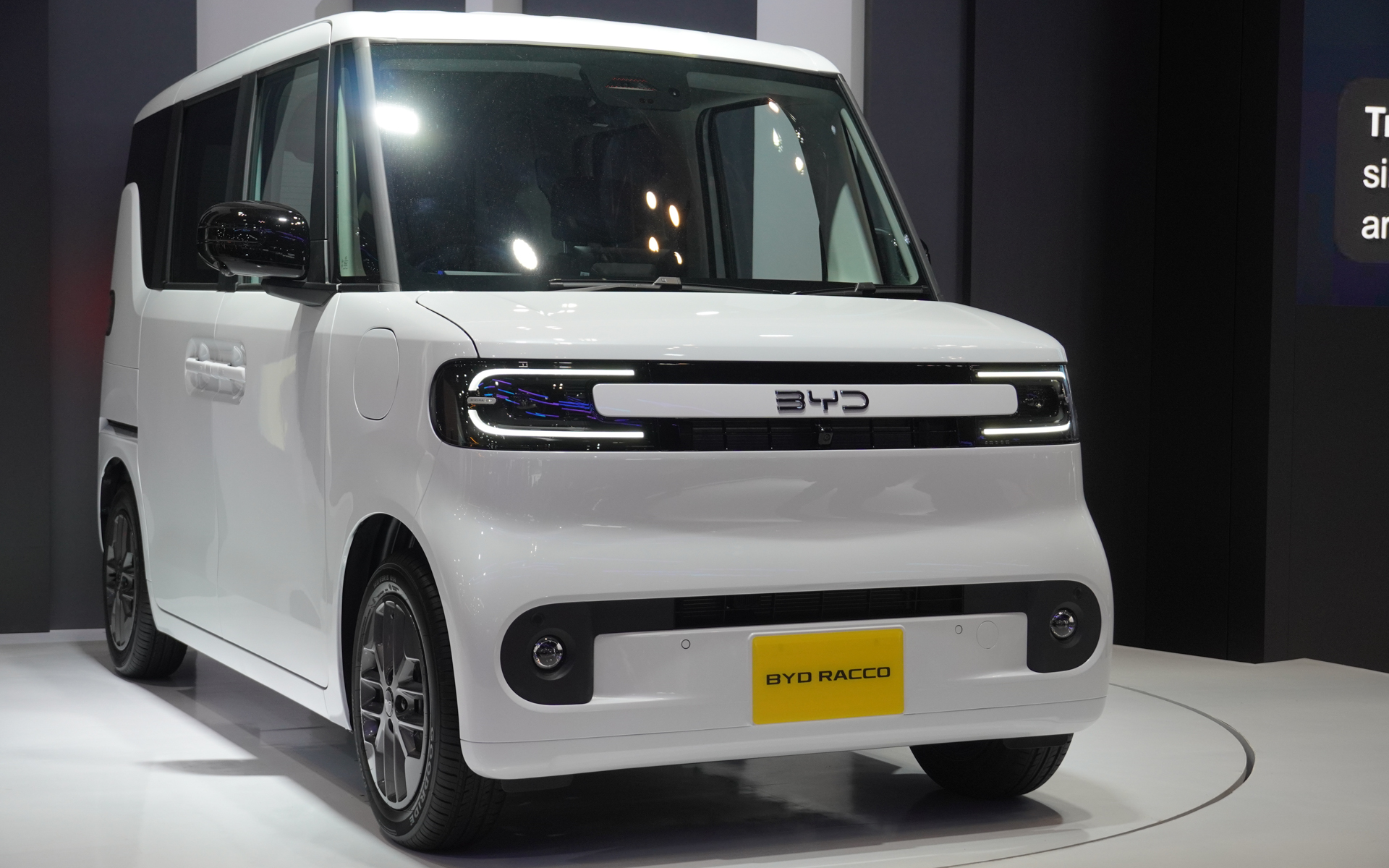 今回のジャパンモビリティショーで発表して2026年夏に発売を予定している軽EV「ラッコ」