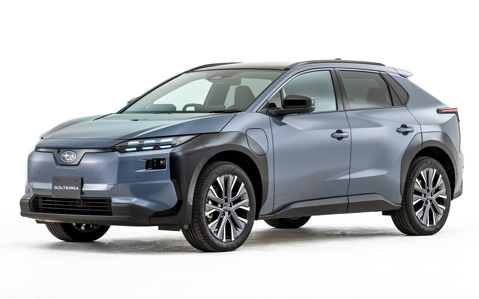 ボディカラーはモノトーン6色、2トーン5色を設定