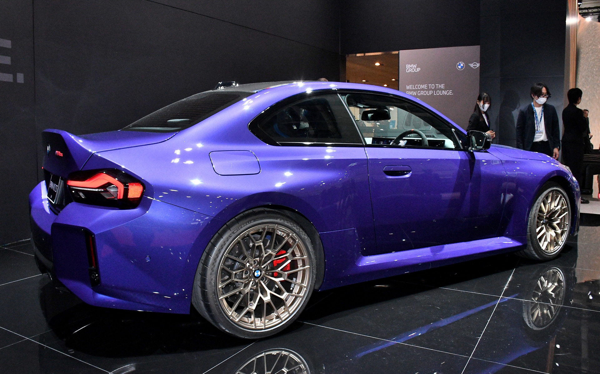 ダックテール形状のトランクリッドが印象的