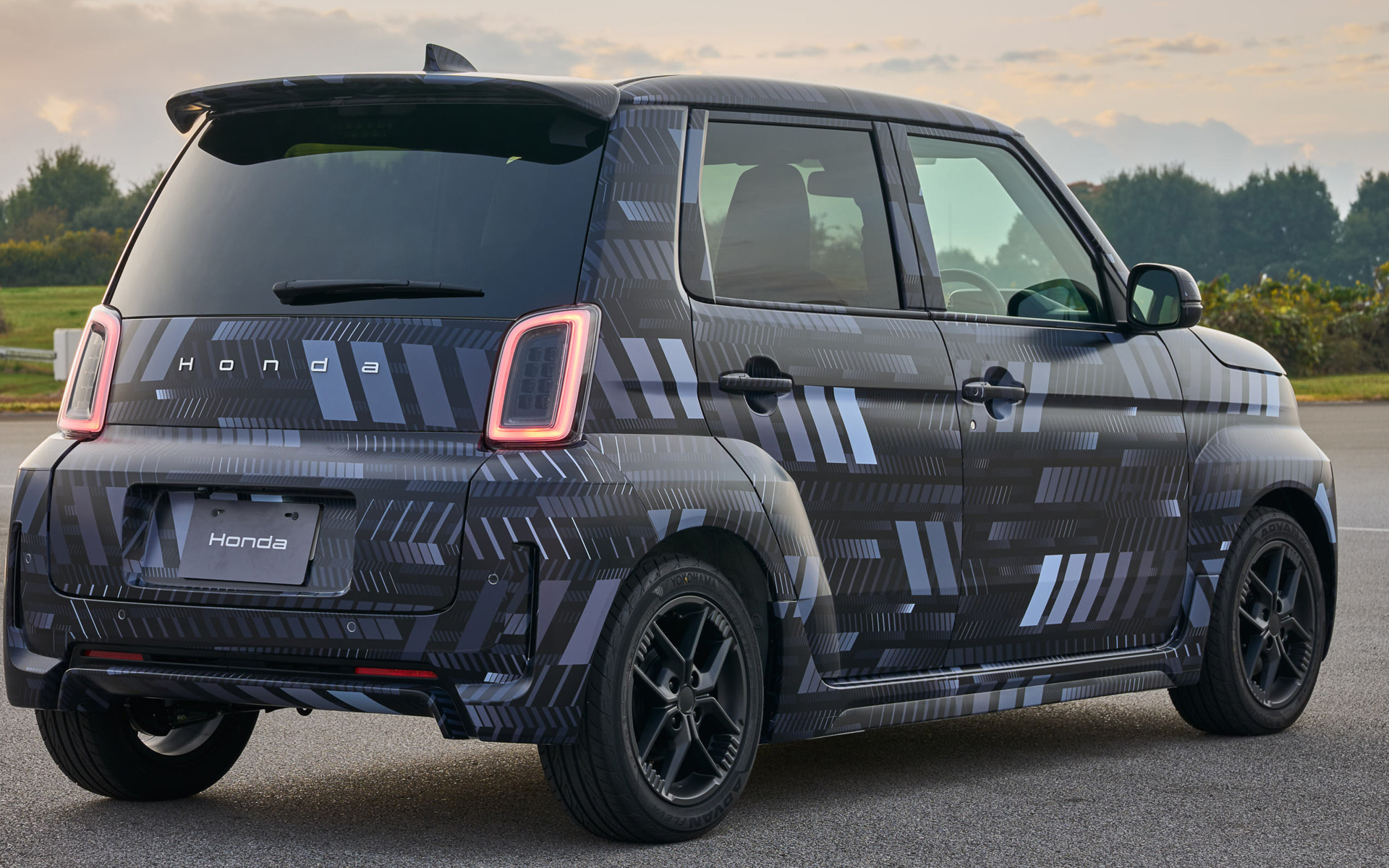 小型バッテリEV「Super-ONE Prototype」