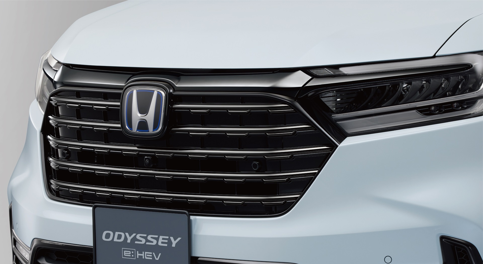 大開口フロントグリル（ブラッククロームメッキ）※ブラックエディション専用装備