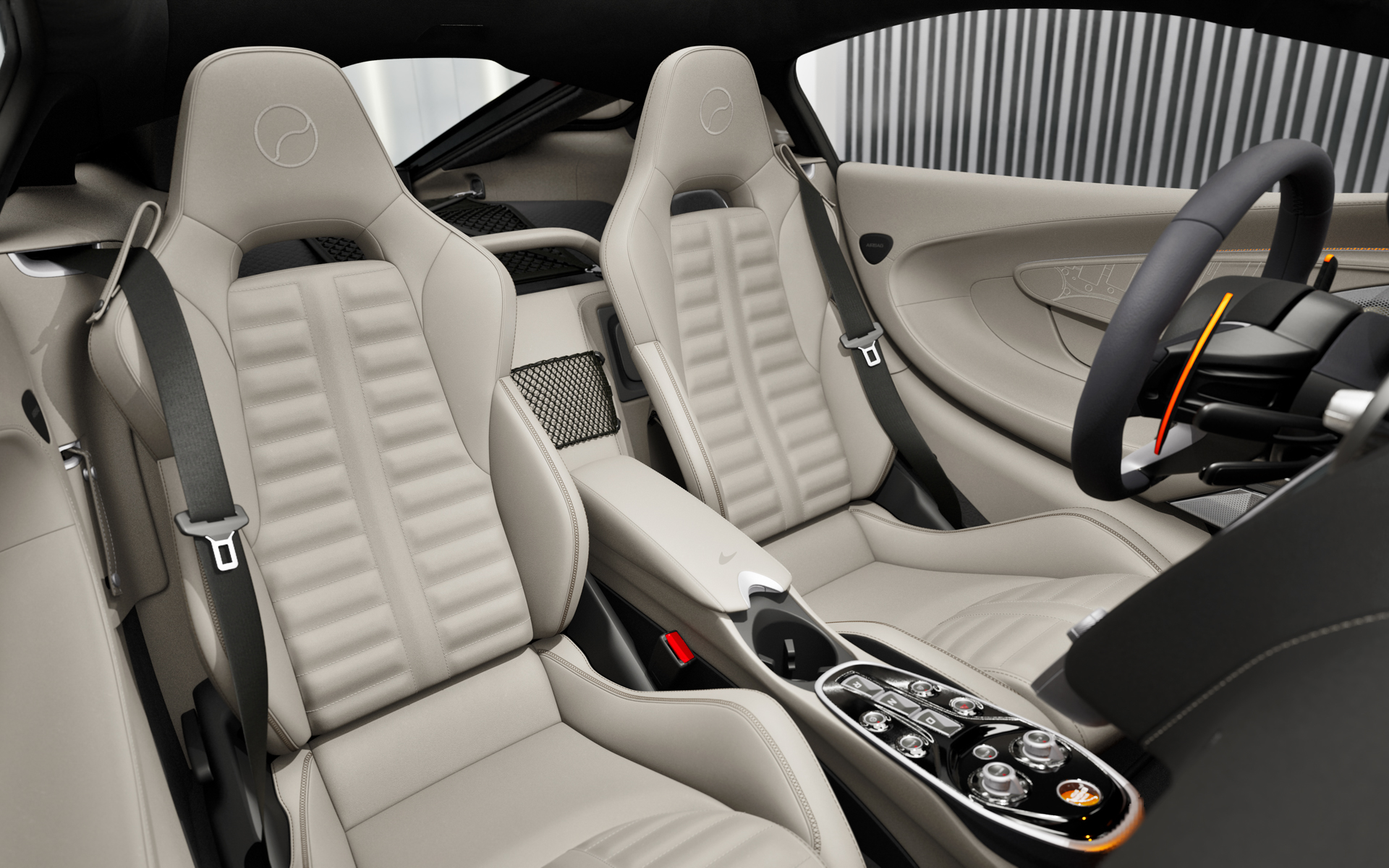 内装はブラックとベージュの2色を用意