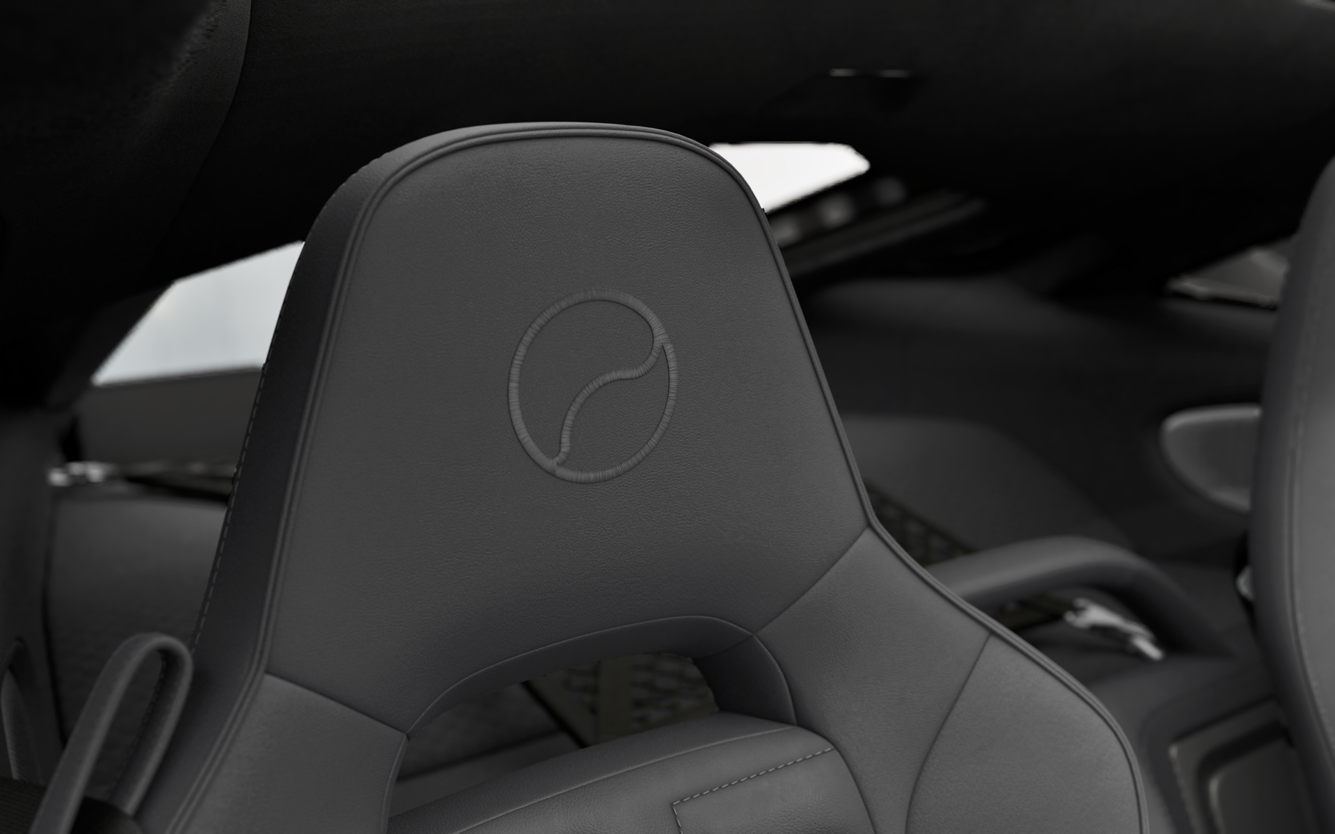 ヘッドレストにはMTCを上から見たデザインの刺繍が施される