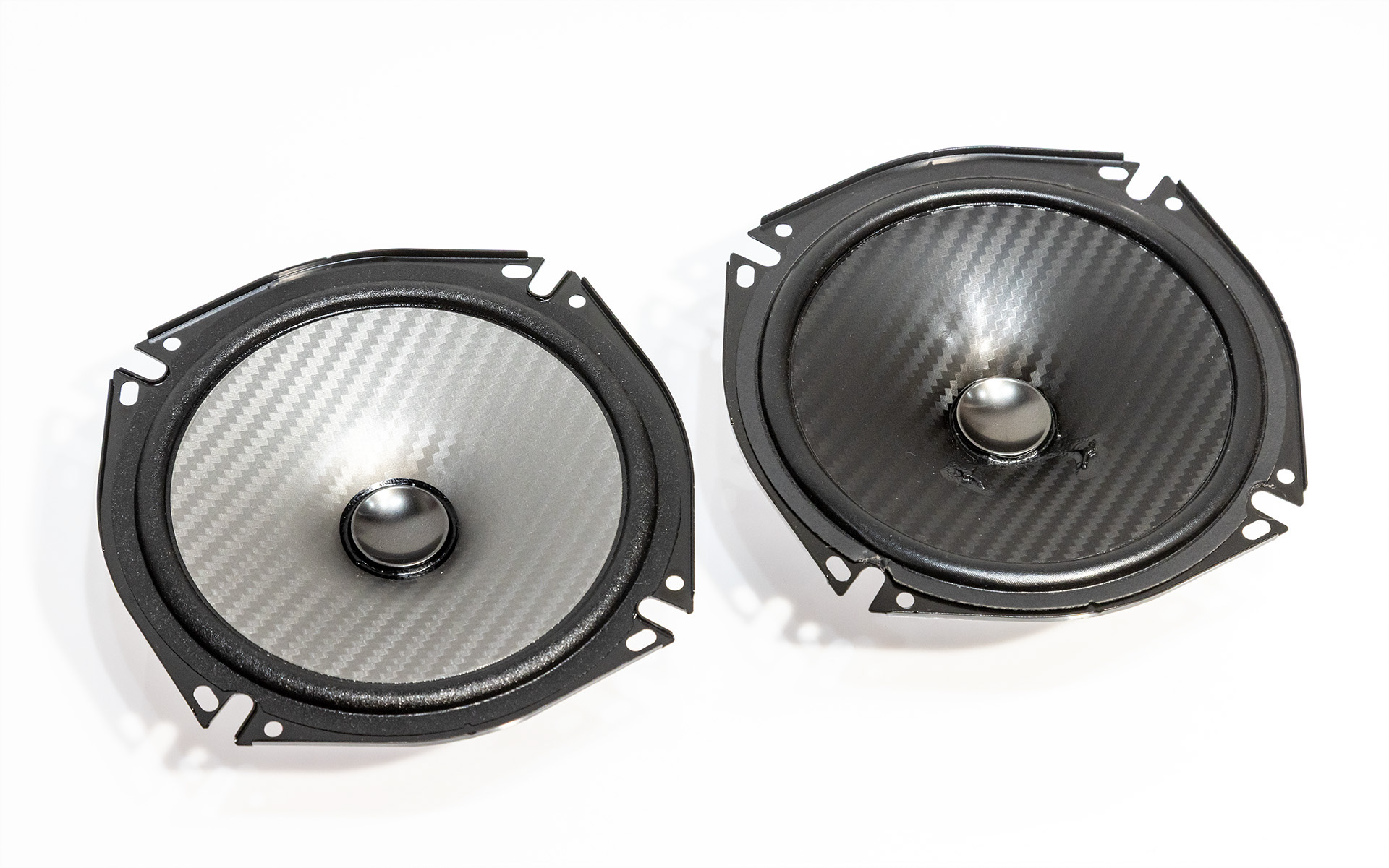 新型（左）と旧型（右）の比較