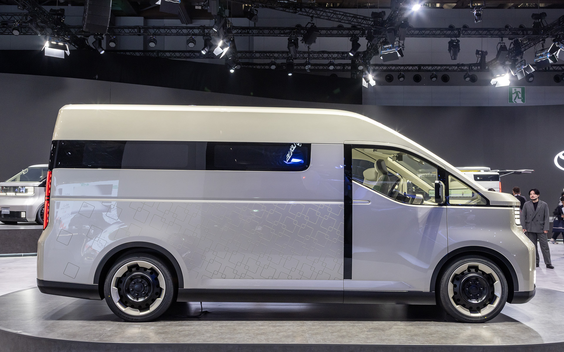 ハイルーフタイプ