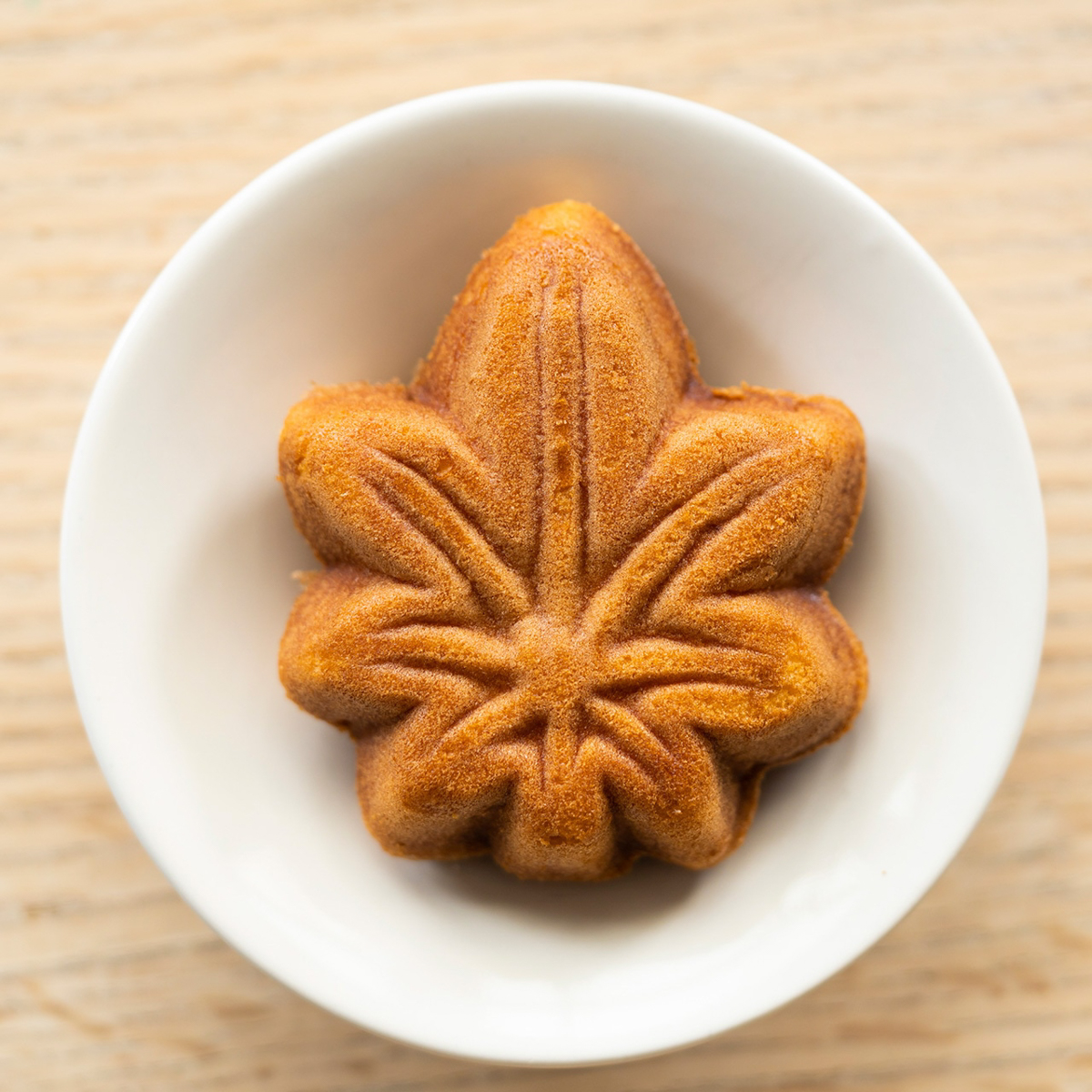 全国各地のトリーツを販売する（写真はイメージ。商品数には限りがあり）