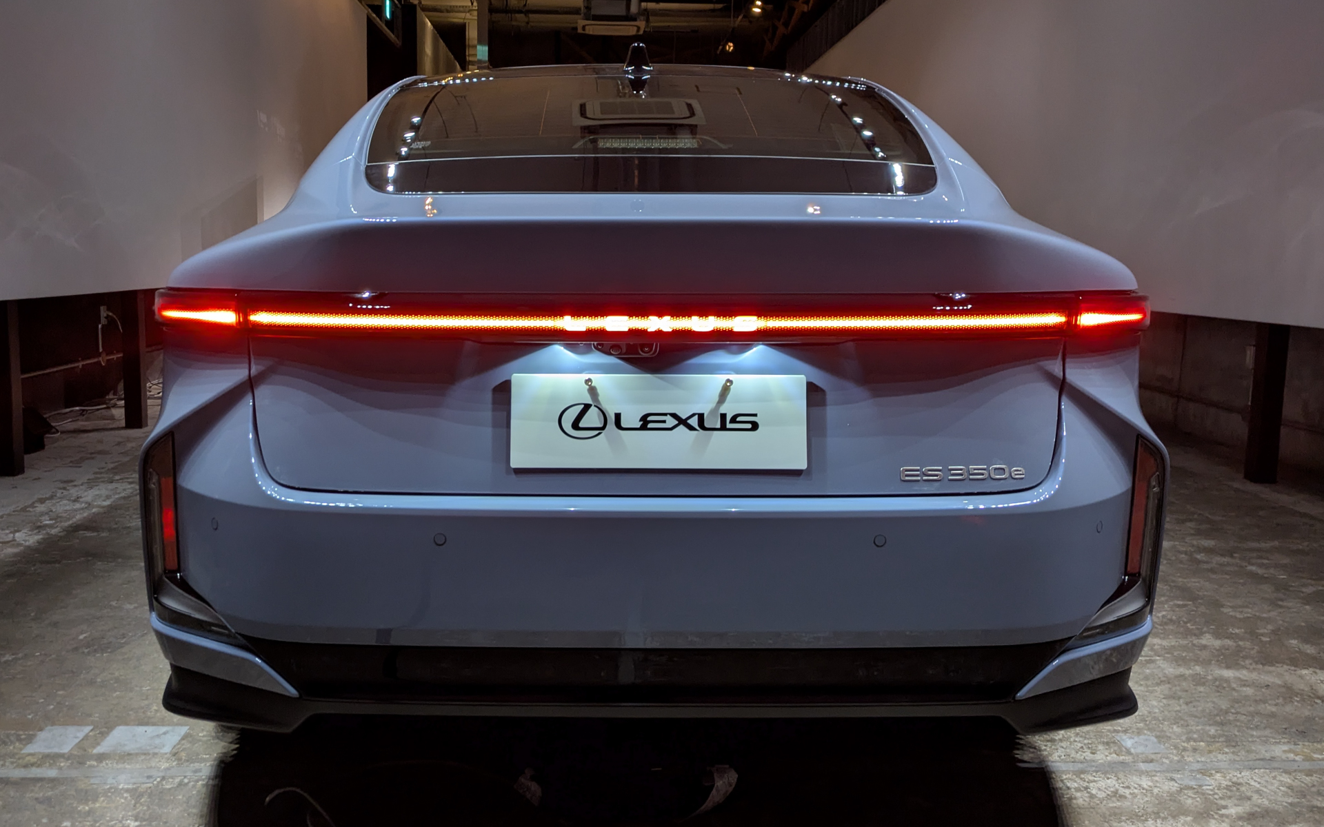 新型ES 350e（中国仕様）