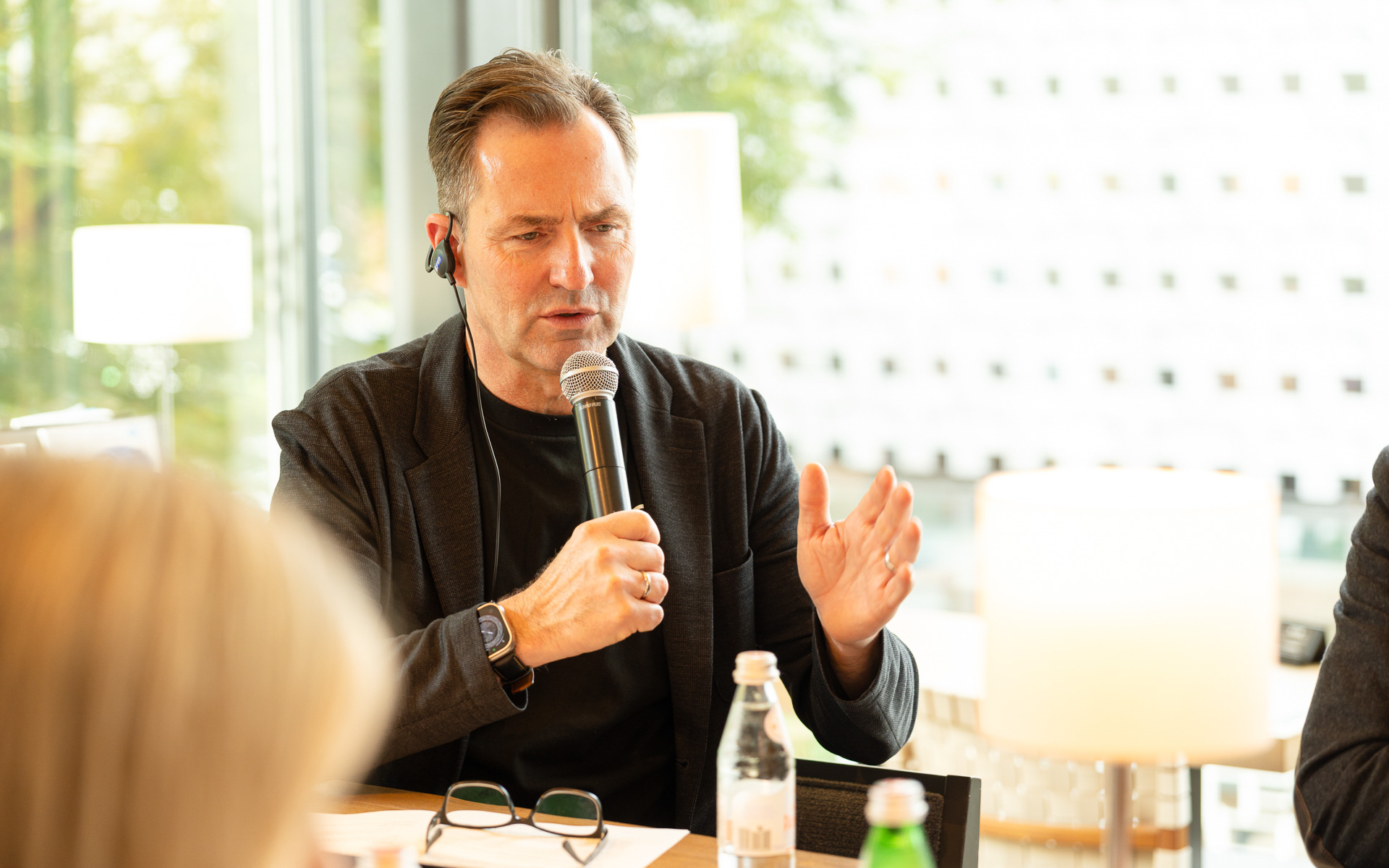 トーマス・シェーファーCEOは日本市場の特徴について「特に幅の狭いクルマに対してお客さまのニーズがある」と語る