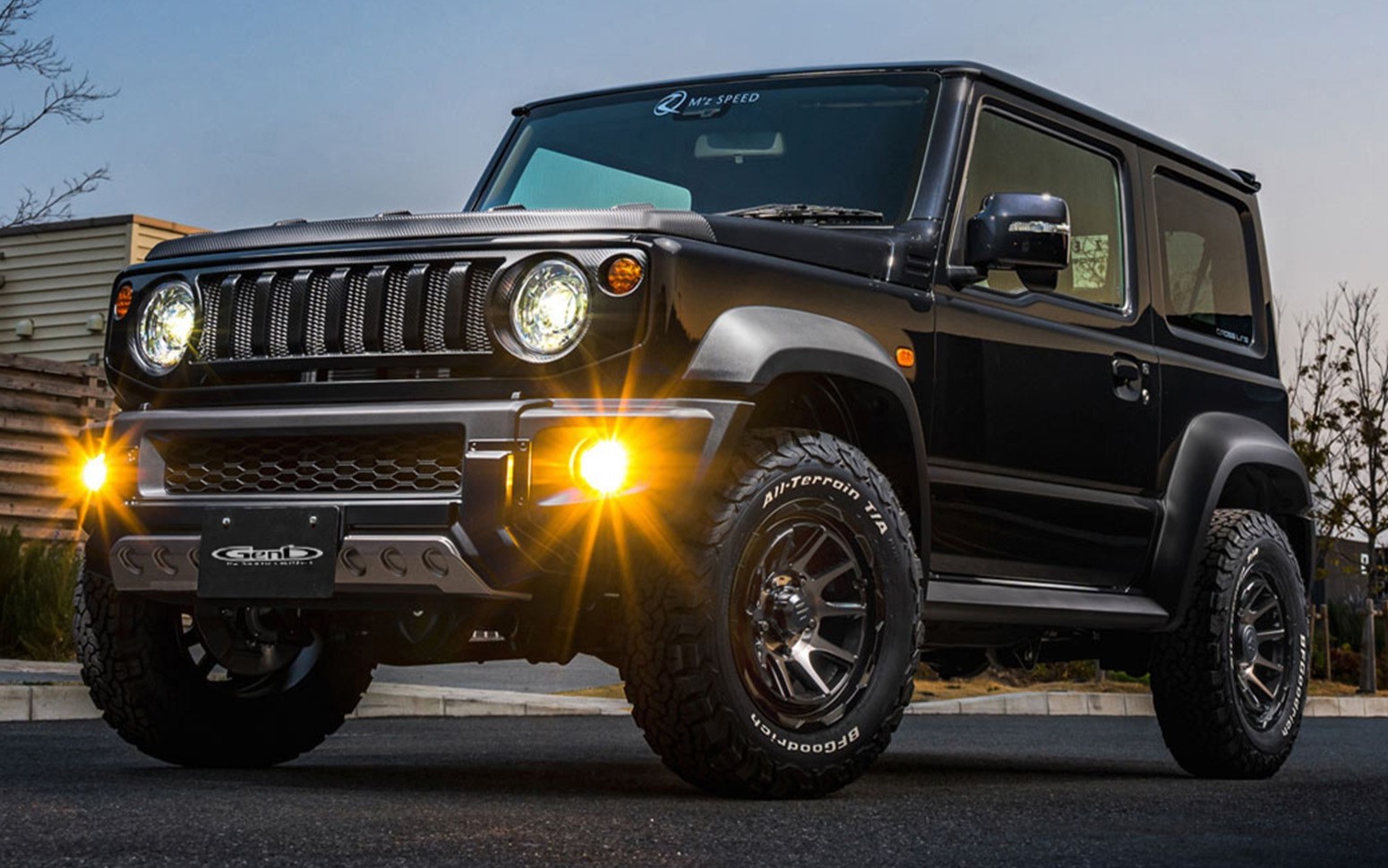 ジムニー（JB23W/JB64W）およびジムニーシエラ（JB43W/JB74W）用の「レスポンシブアッパーシート」が発売された