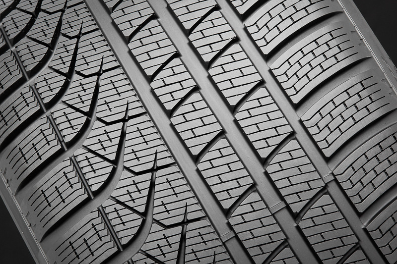 ピーゼロ ウィンターのトレッドパターン