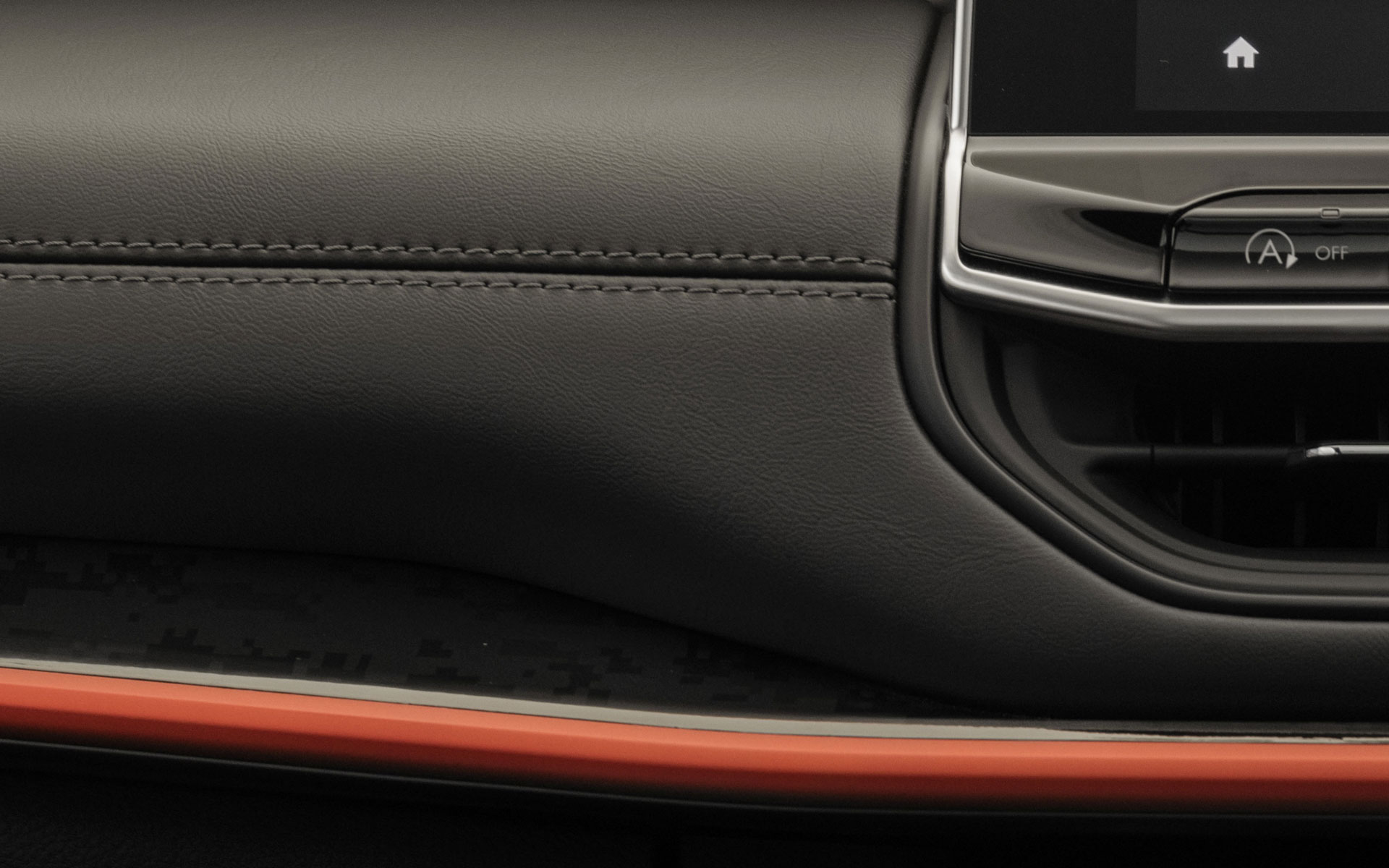 レッド/ブラックステッチ入り合成皮革シート