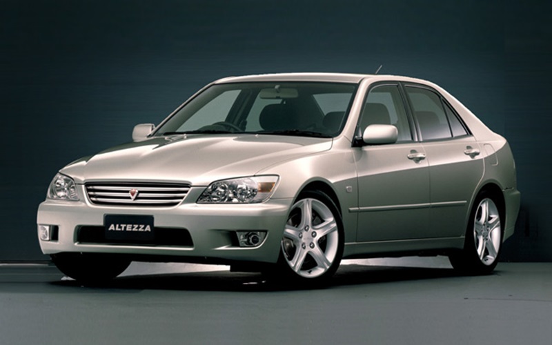 2005年に生産終了した「アルテッツァ」