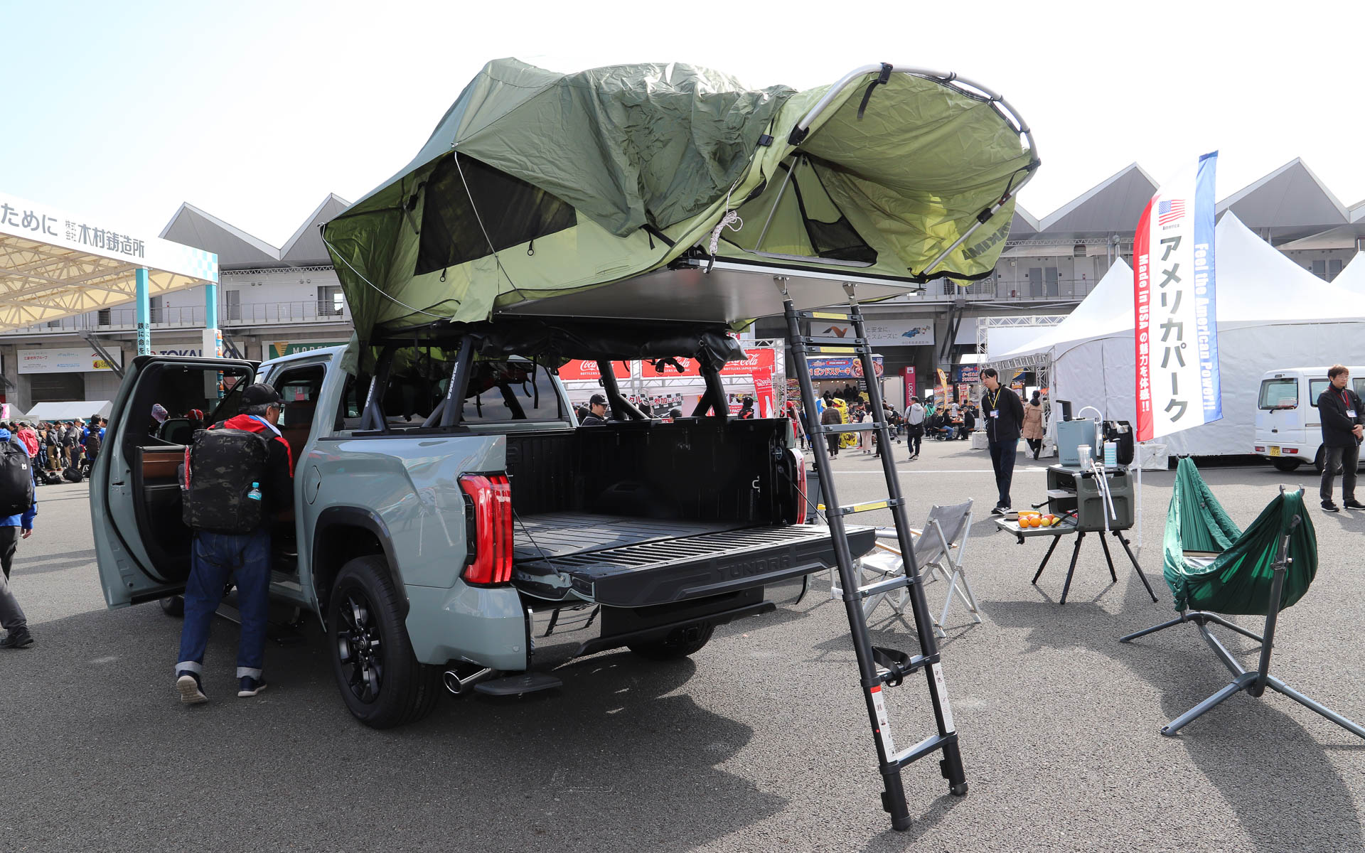 タンドラのキャンピング仕様車