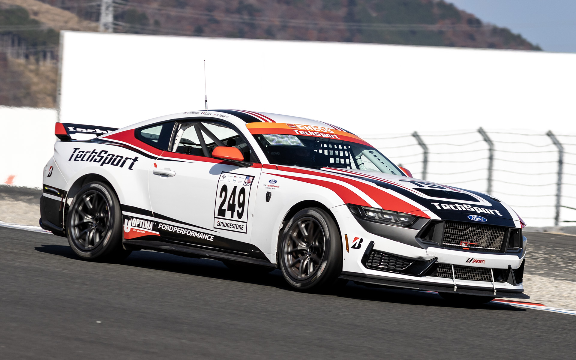 TechSport Racing 249号車 Ford Mustang Dark Horse R
