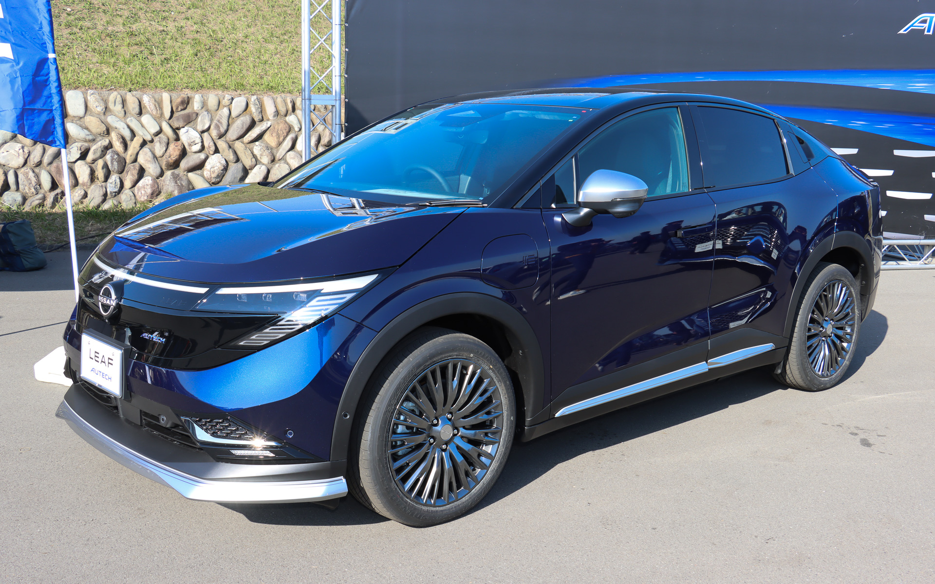 10月から受注を開始したばかりの新型「リーフ AUTECH」