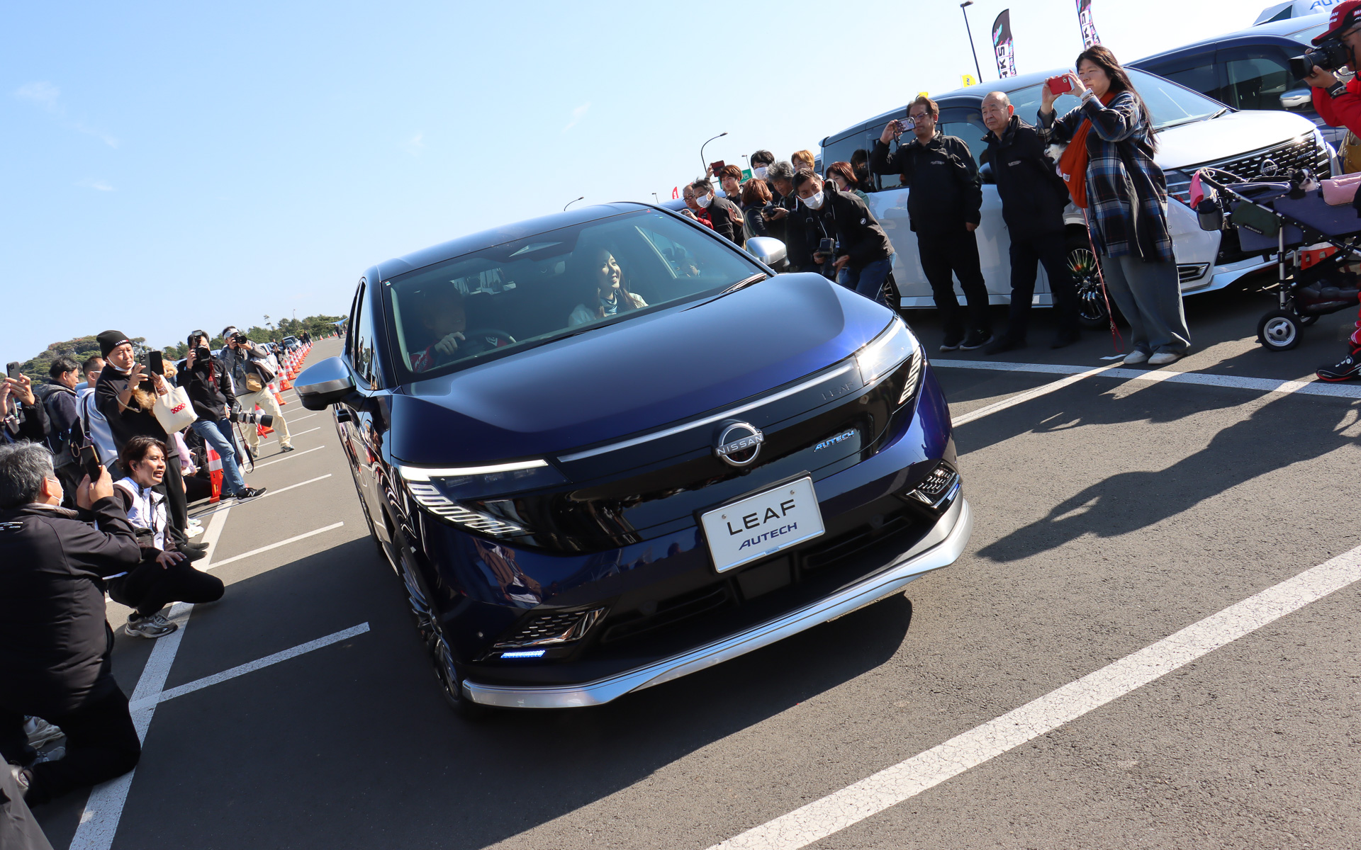 デリバリー開始前のリーフ AUTECHでスペシャルゲストが登場