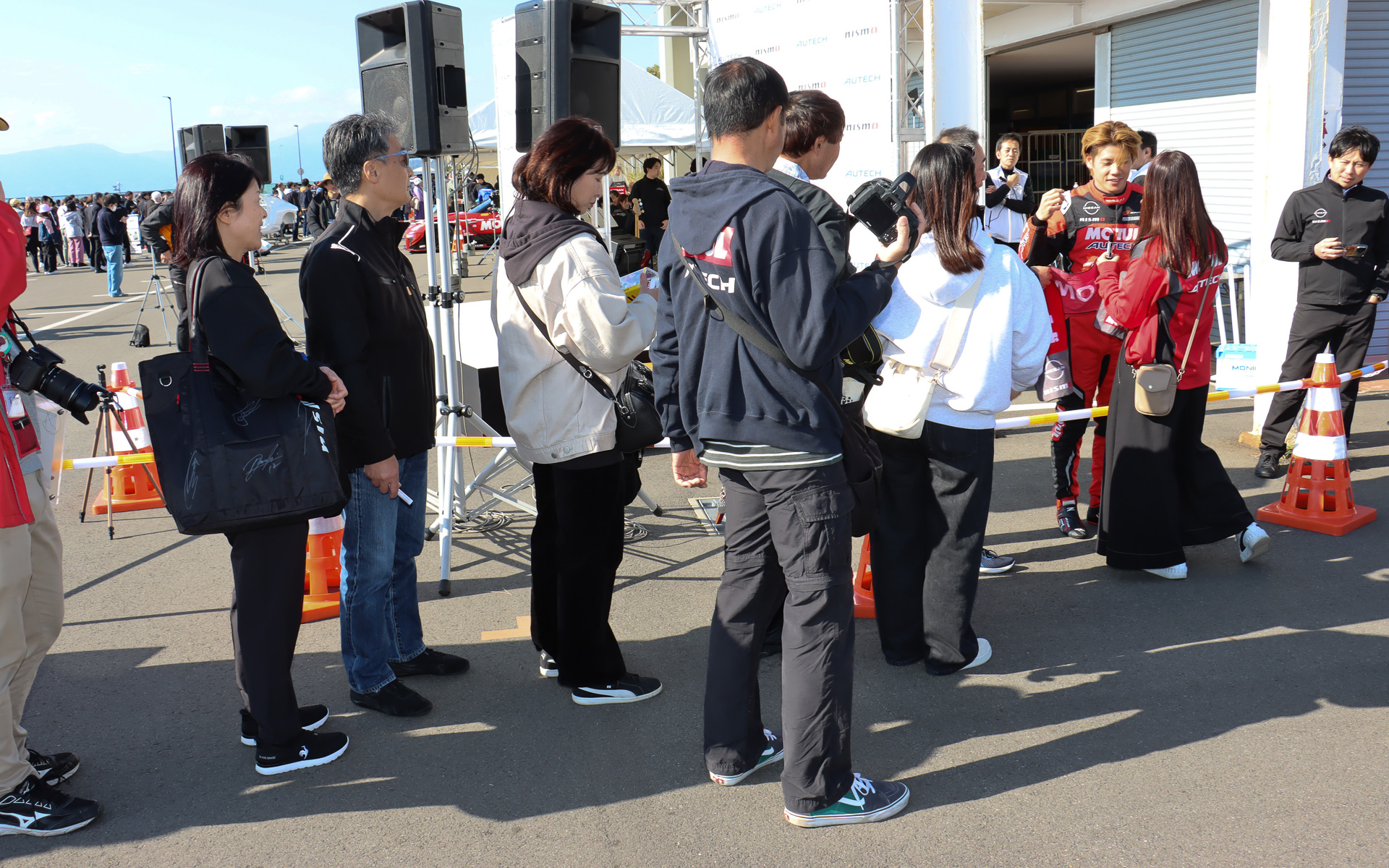 開会式終了後には高星選手と記念撮影できる即席のセルフィ撮影会も実施