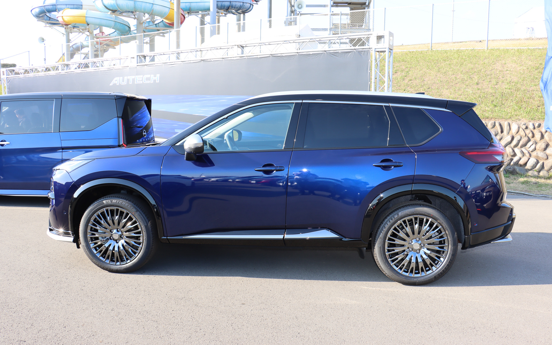 「エクストレイル AUTECH SPORTS SPEC」