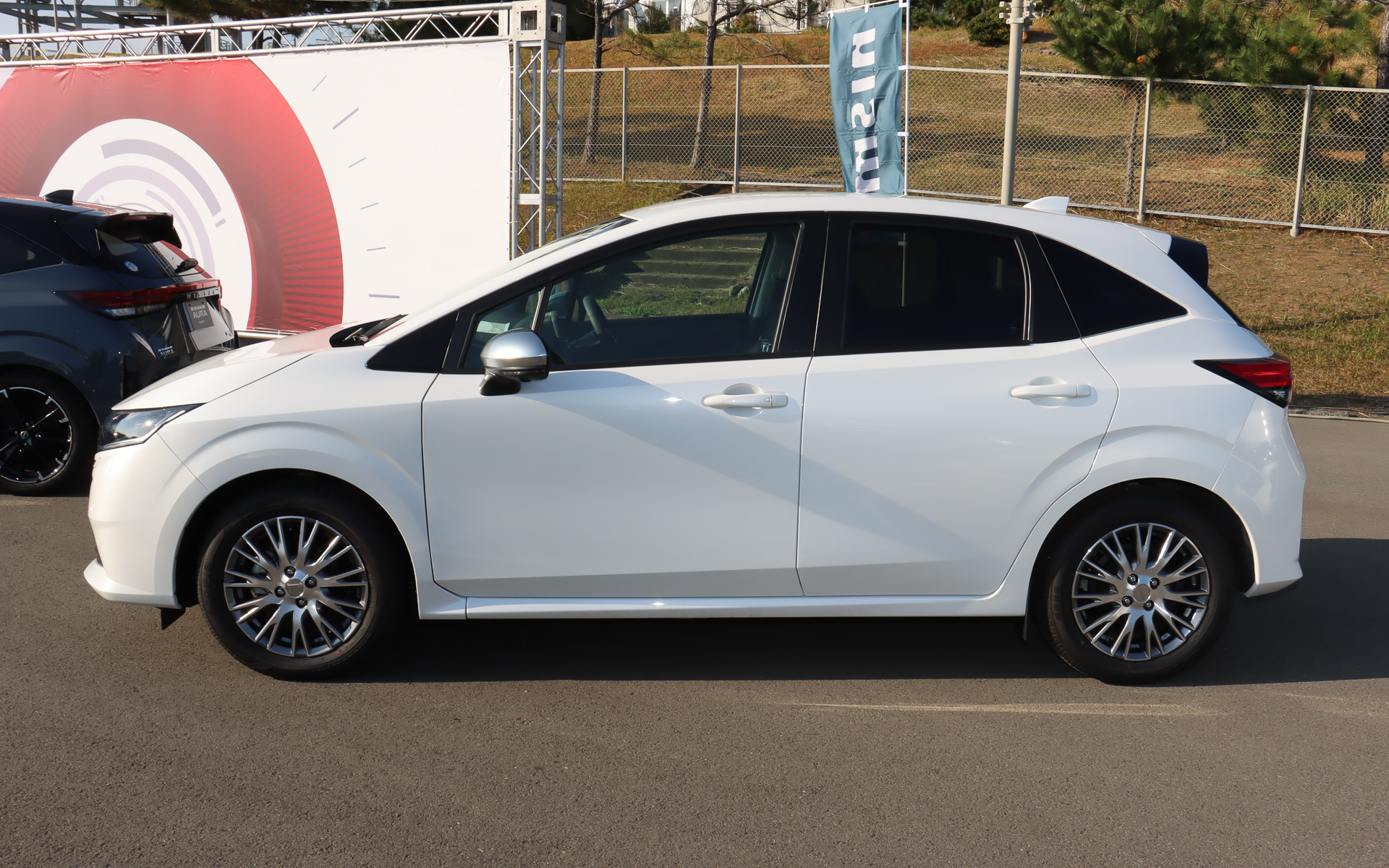 「ノート AUTECH LINE FOUR」