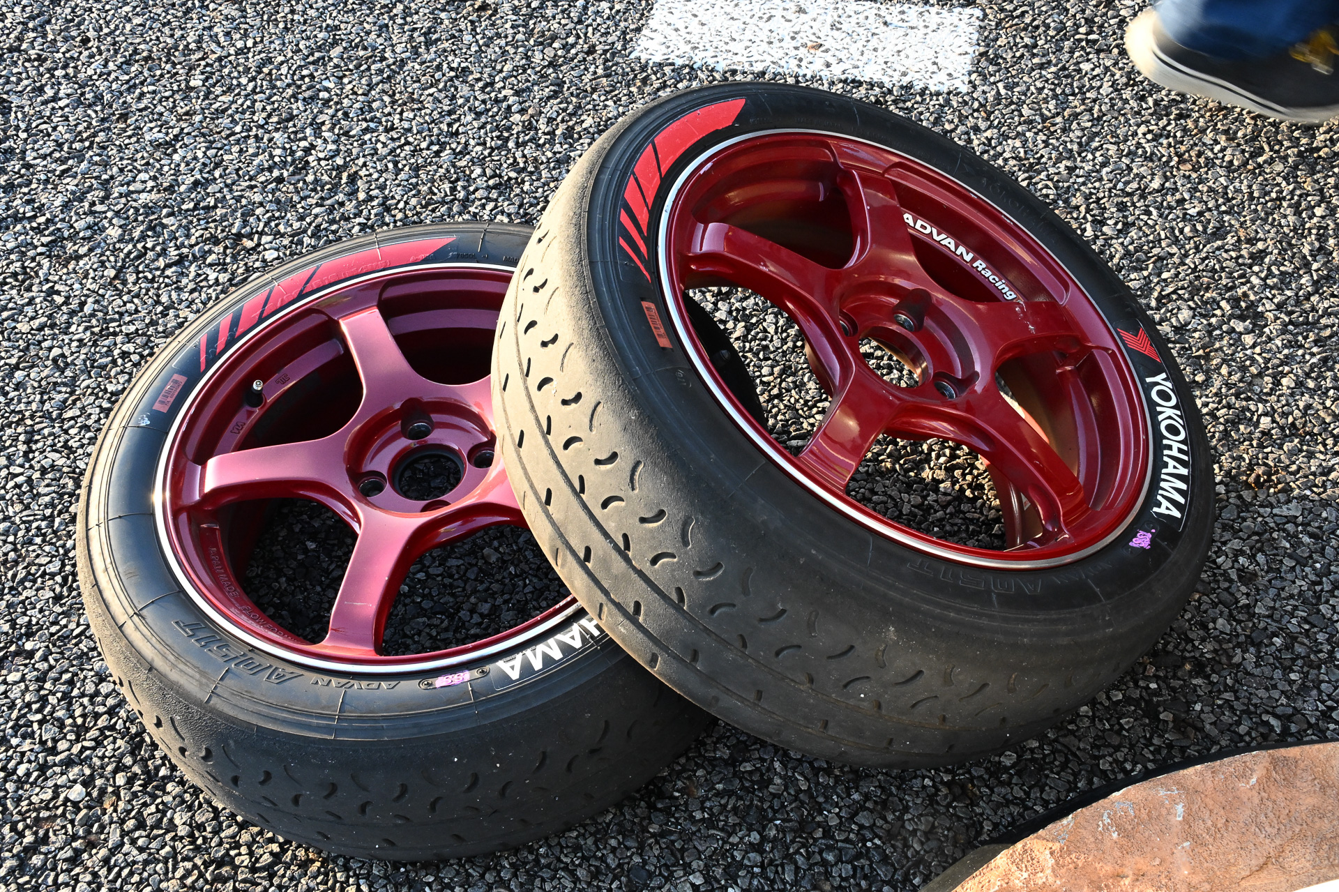 足下は横浜ゴムが支える