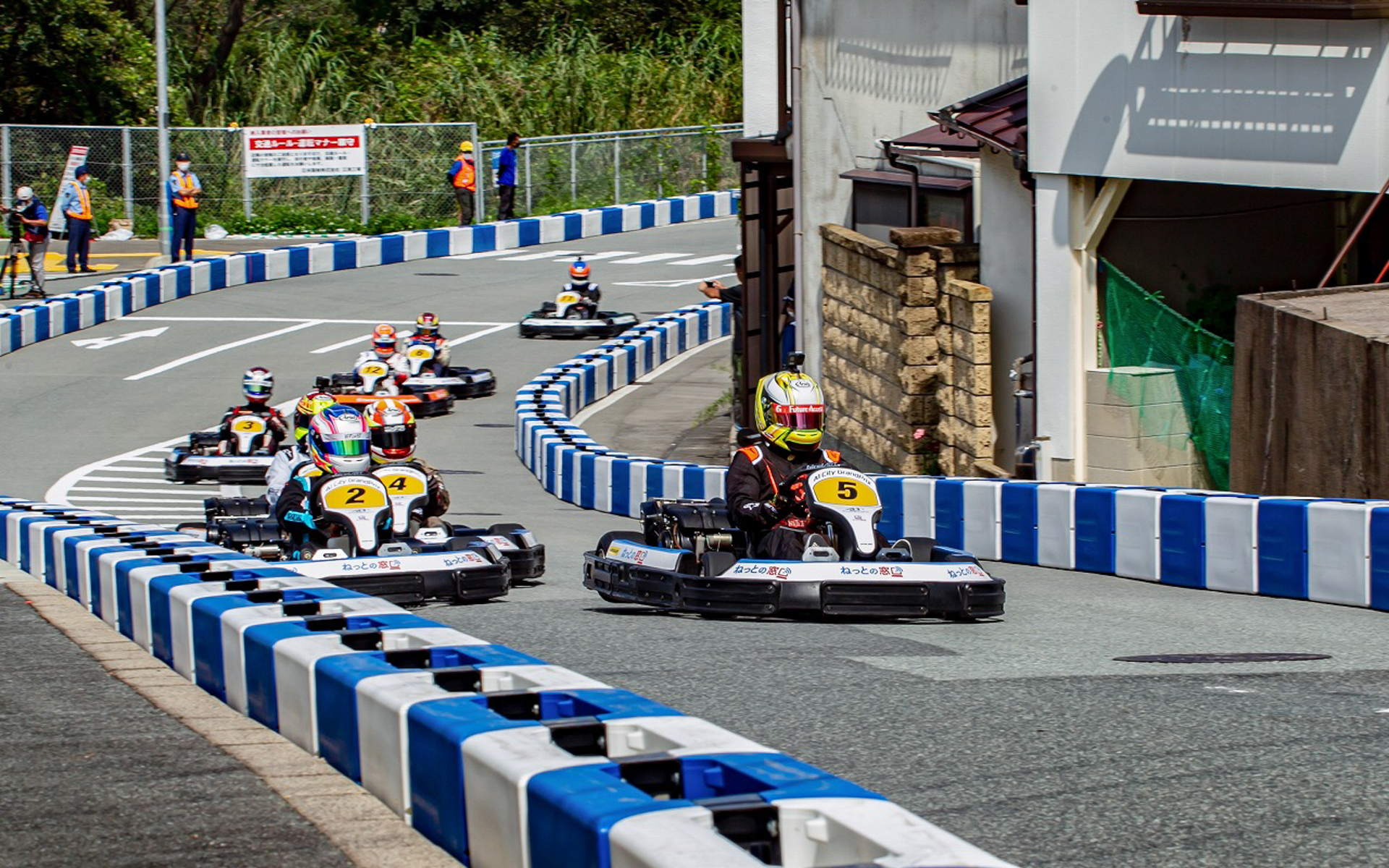 日本初の市街地レース「A1市街地グランプリGOTSU2020」の様子