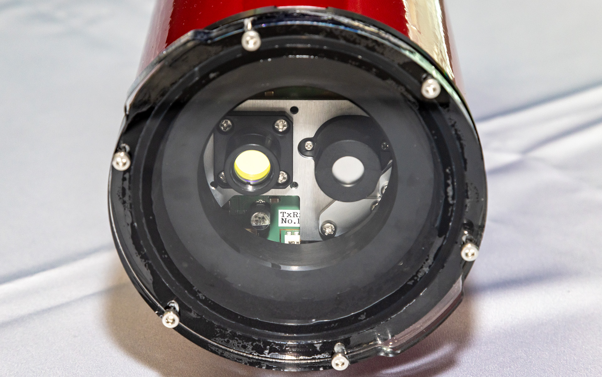 高速水中光無線通信機