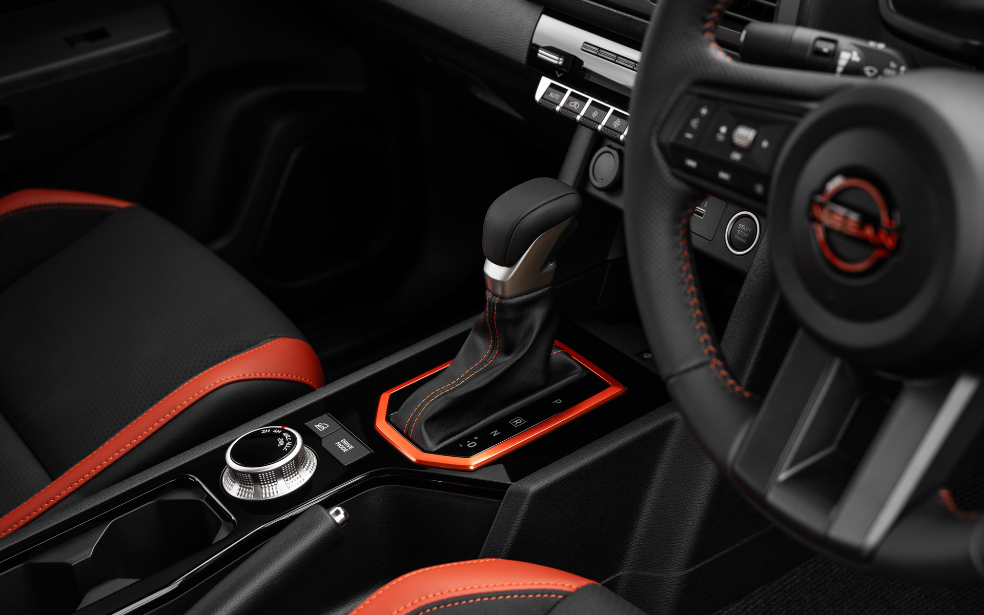 新型ピックアップトラック「ナバラ」