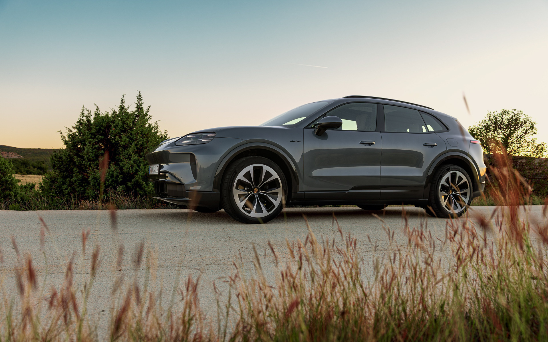 新型「カイエン・エレクトリック」