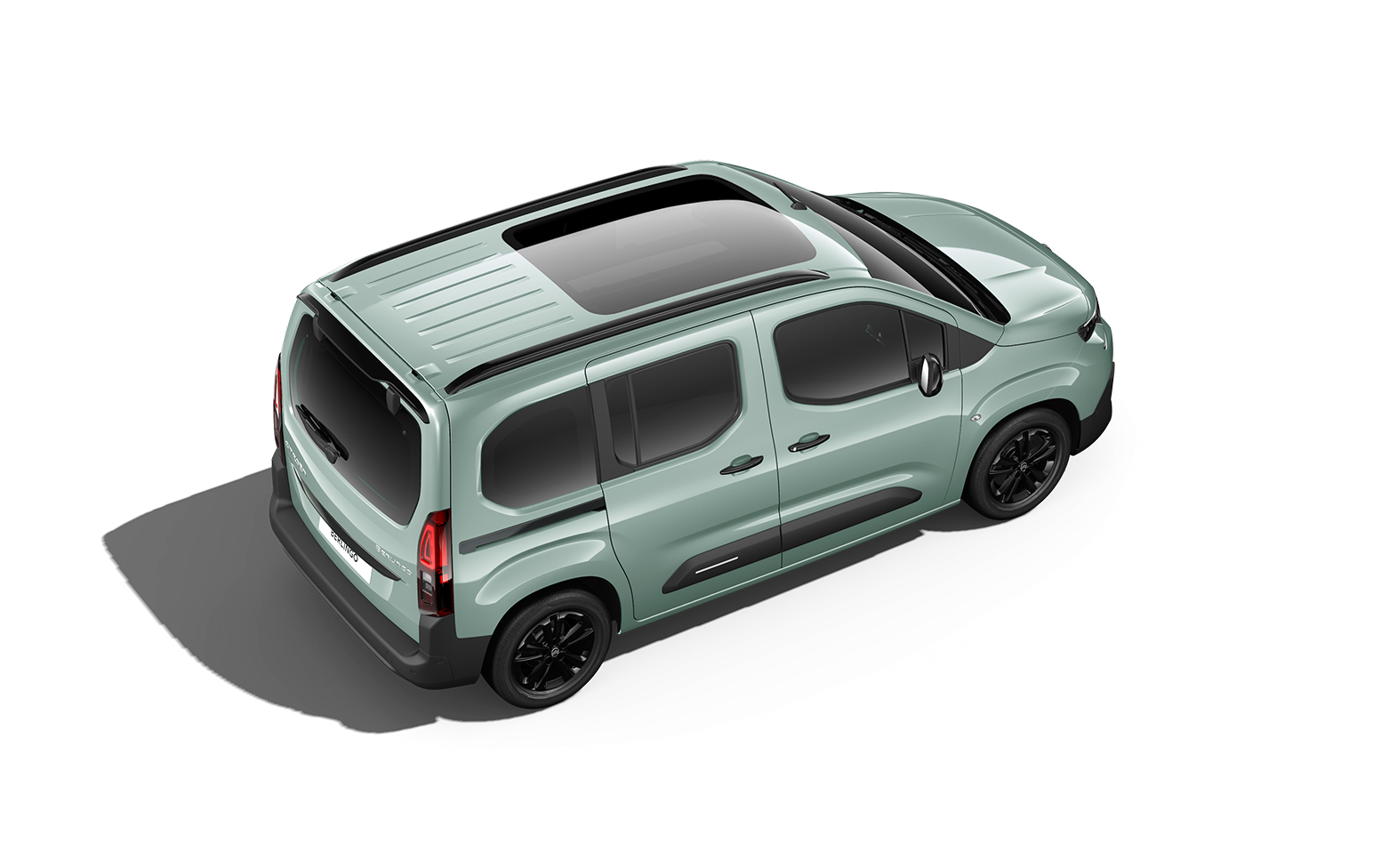 特別色として復活した「アクア グリーン」（画像はベルランゴ MAX BlueHDi）