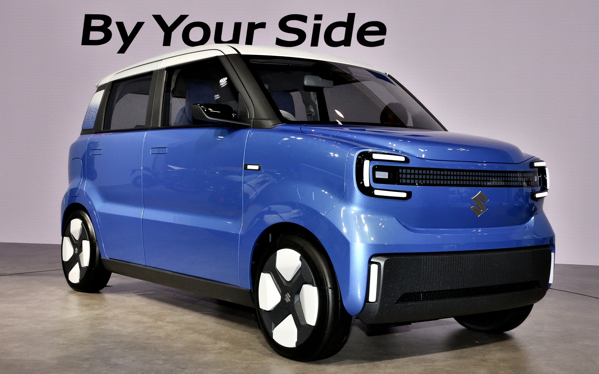 スズキがジャパンモビリティショー 2025に出展したコンセプトカーなどを紹介