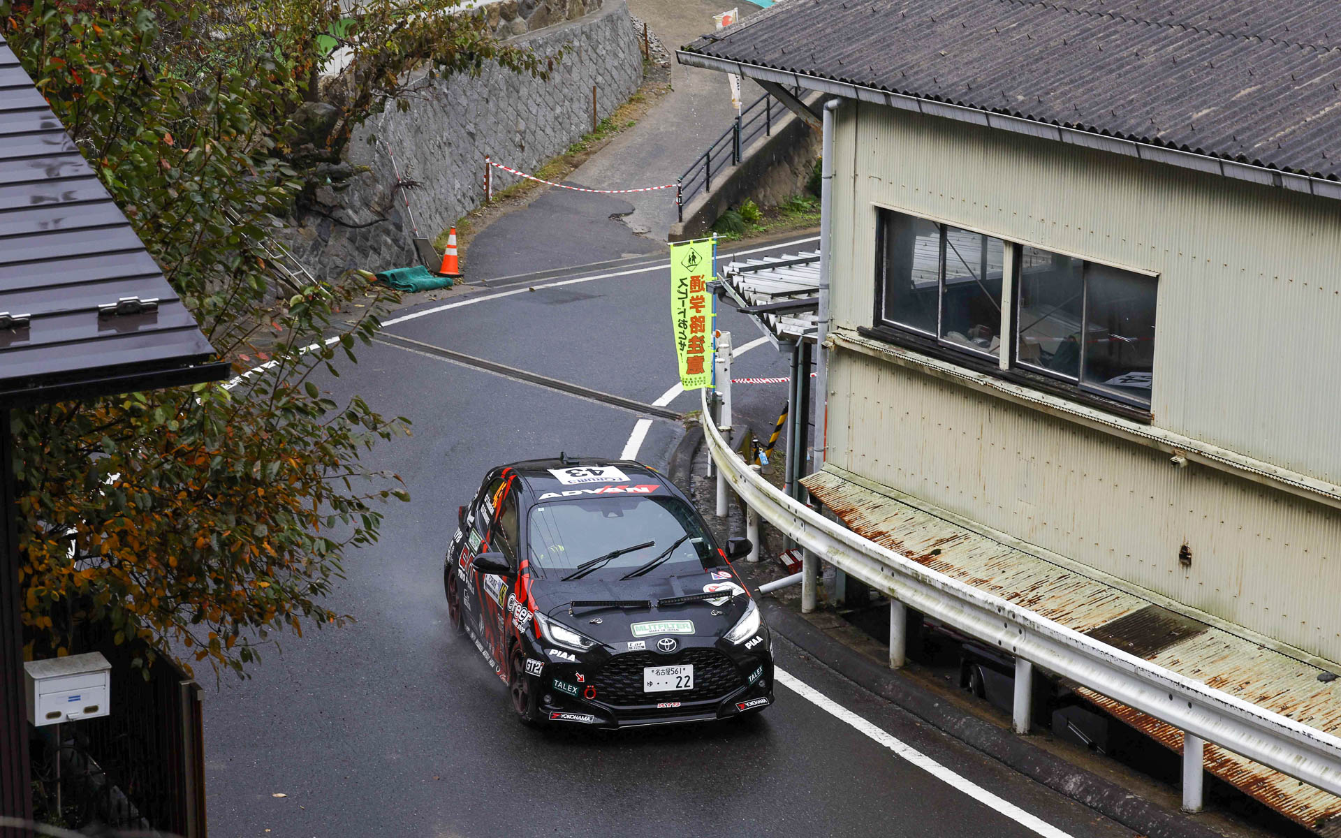 Day4、レイク・ミカワコと思われるSS。街の中を駆け抜ける。痛快だった