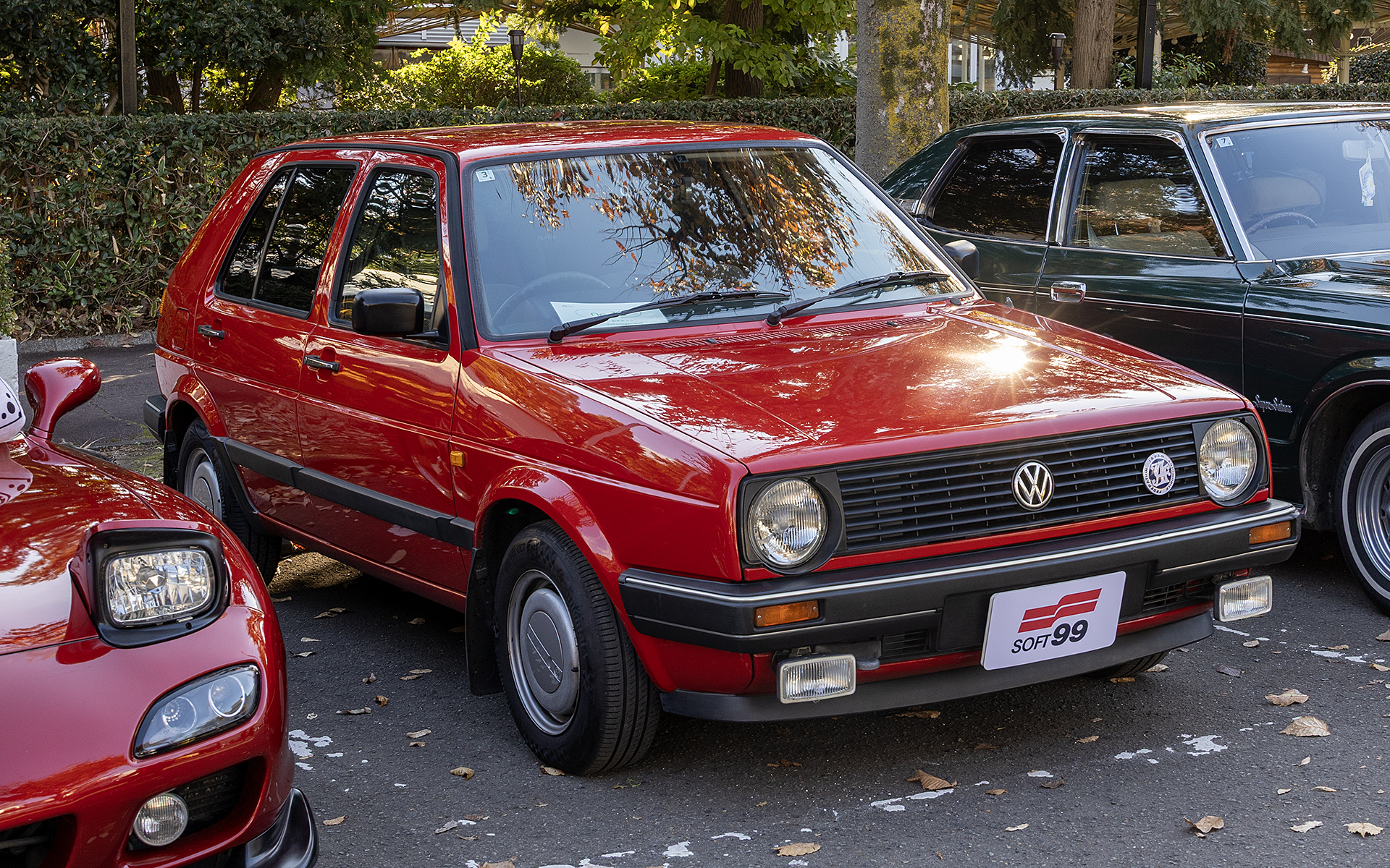 輸入車の参加者も多かった。輸入車は現行車ではなく、マニアックな旧車が多かったが「まてい」なオーナーが乗るだけに、どれもかなりきれいな状態
