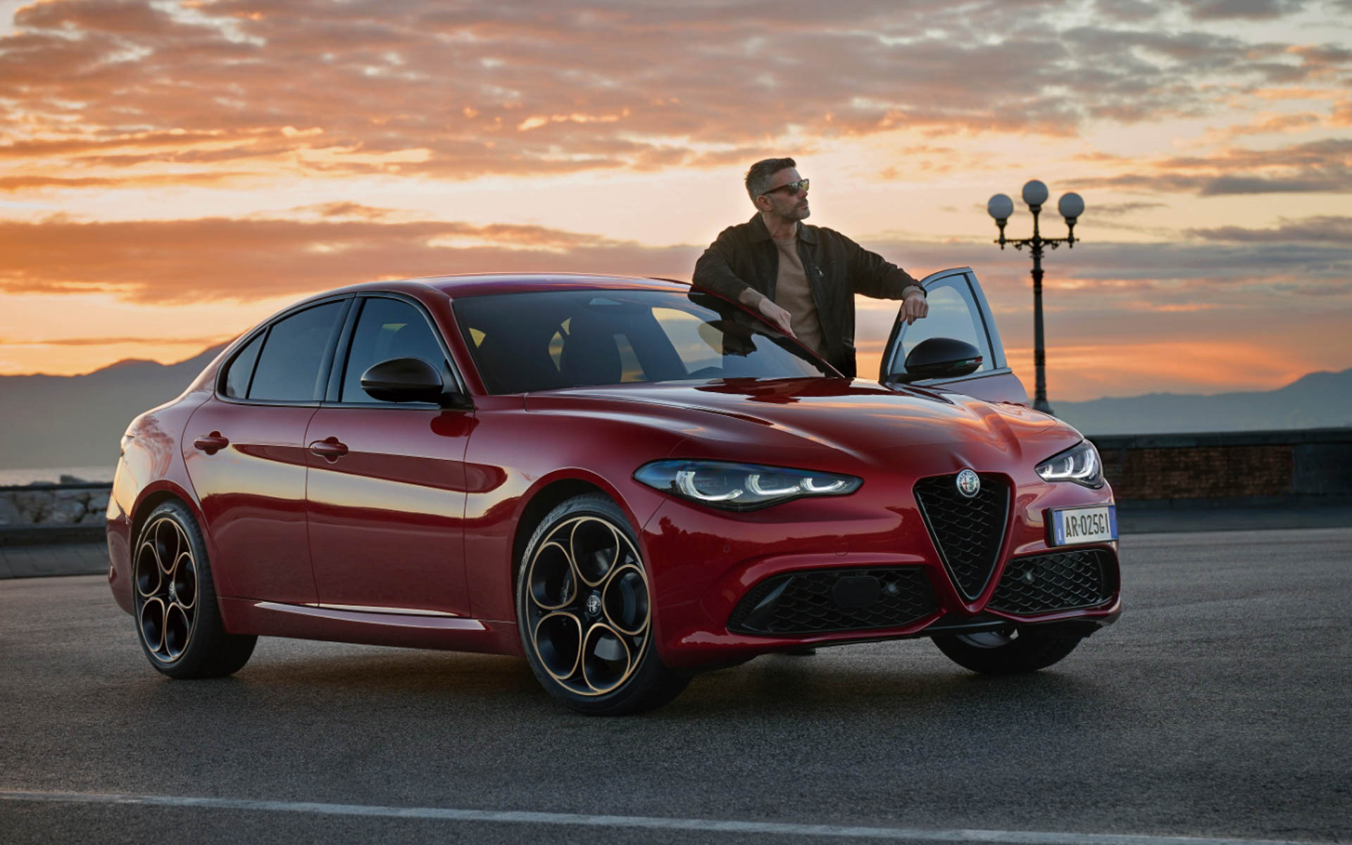 ジュリア インテンサ