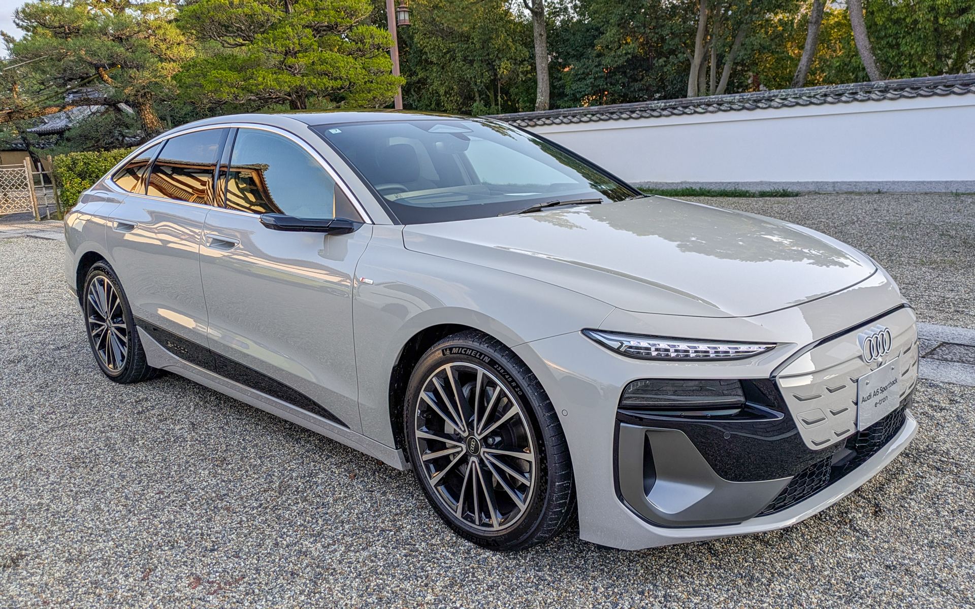 アウディ A6 Sportback e-tron performance