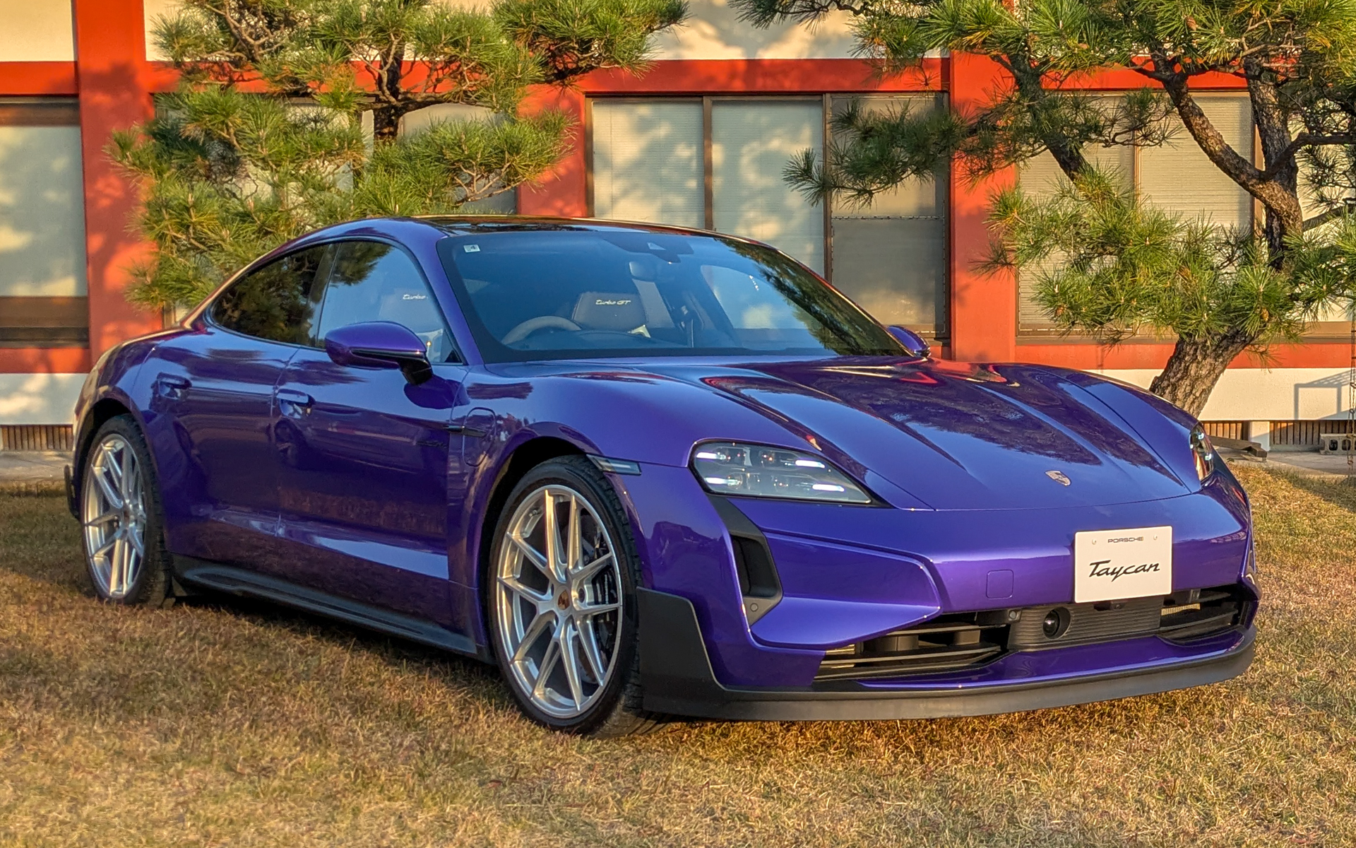 ポルシェ タイカン