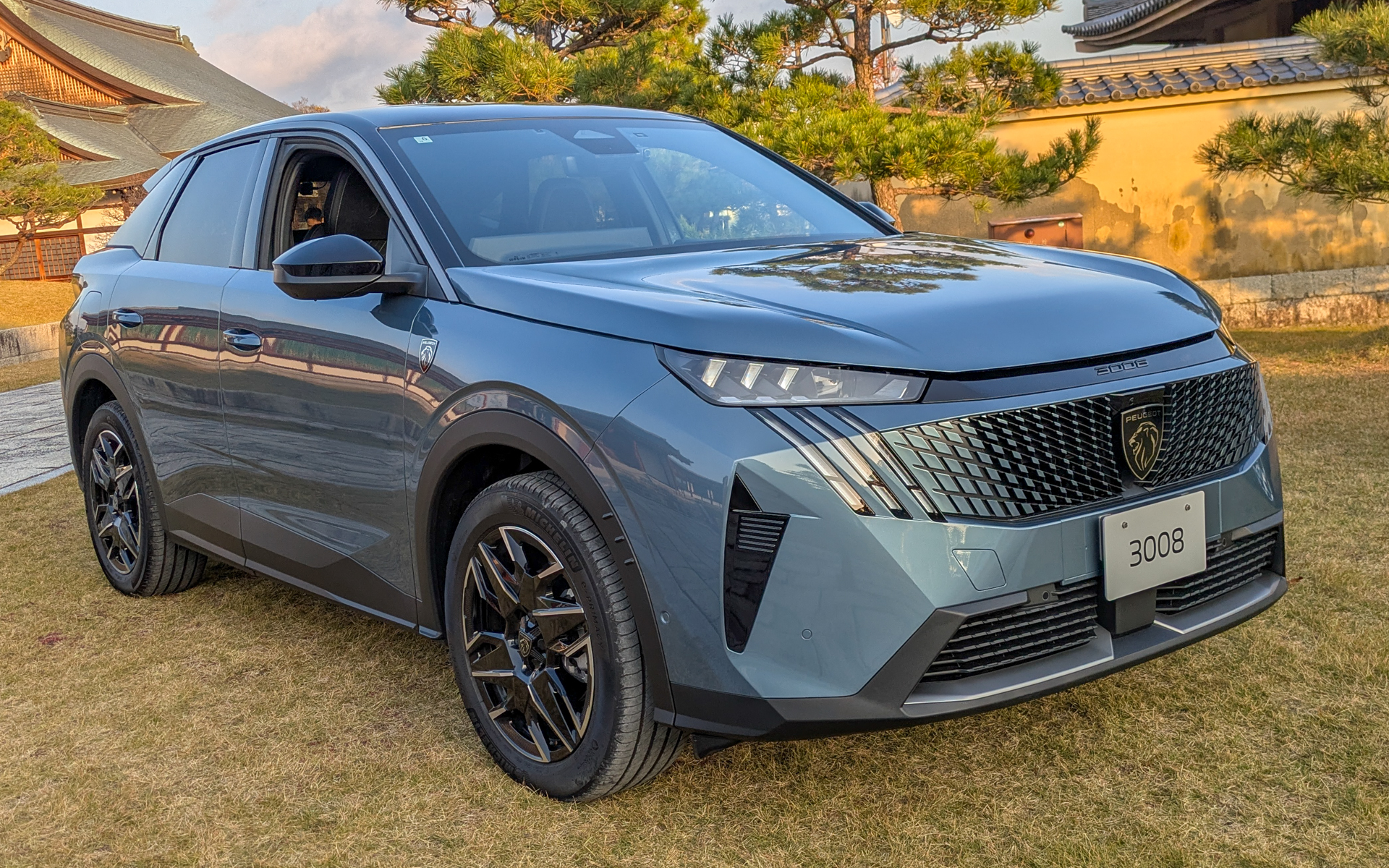 プジョー 3008 GT Hybrid