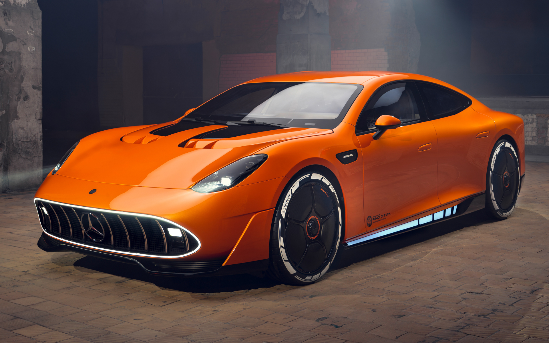 ハイパフォーマンスBEV「コンセプトAMG GT XX」