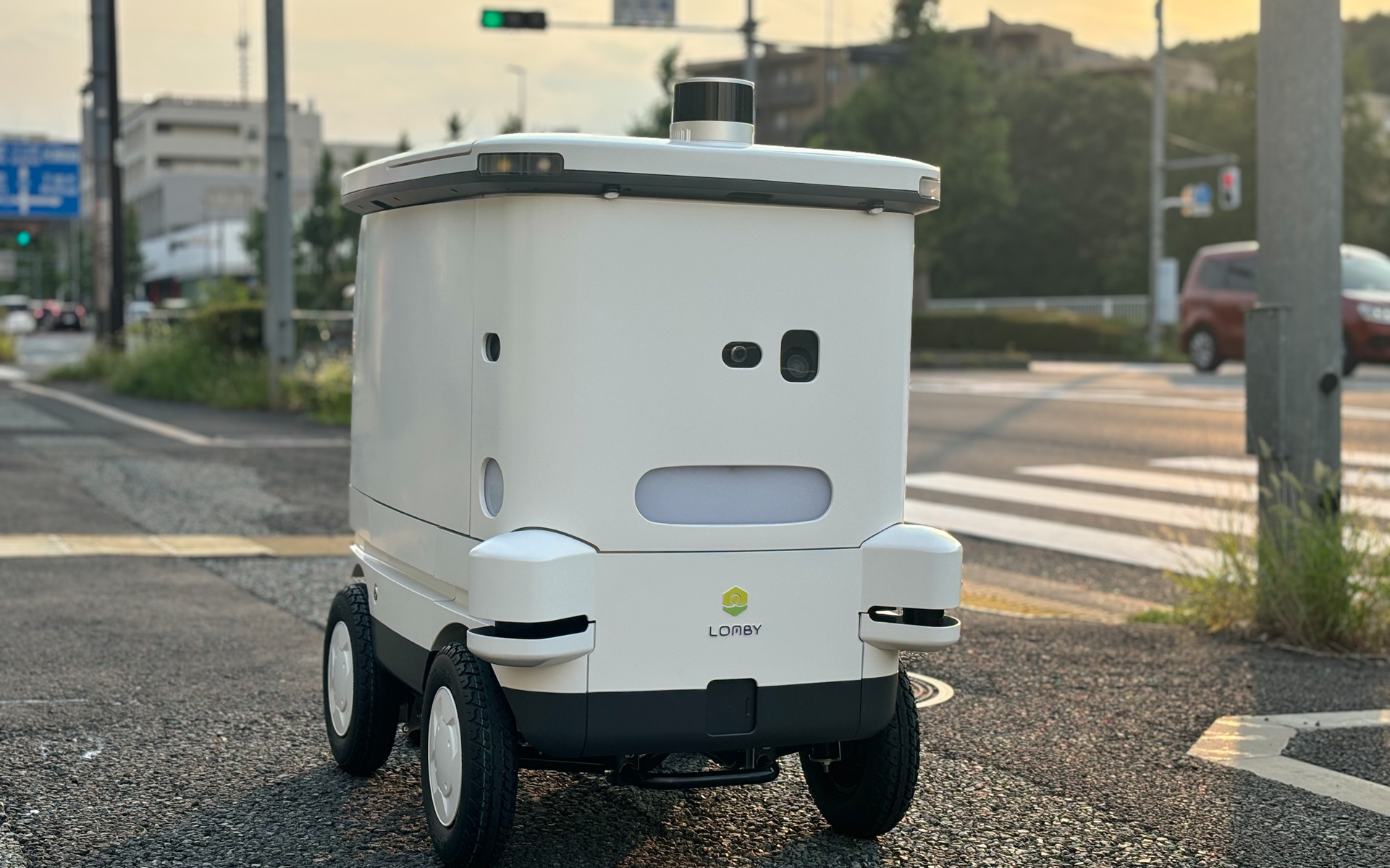 LOMBY株式会社：自動配送ロボット「LM-A」