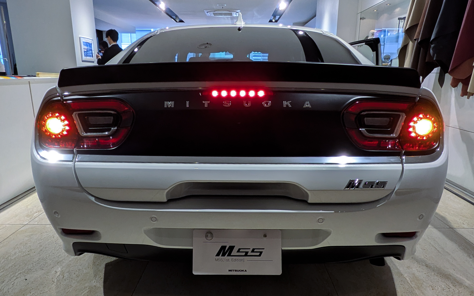 1970年代のアメ車のように仕上げられたデザインのM55