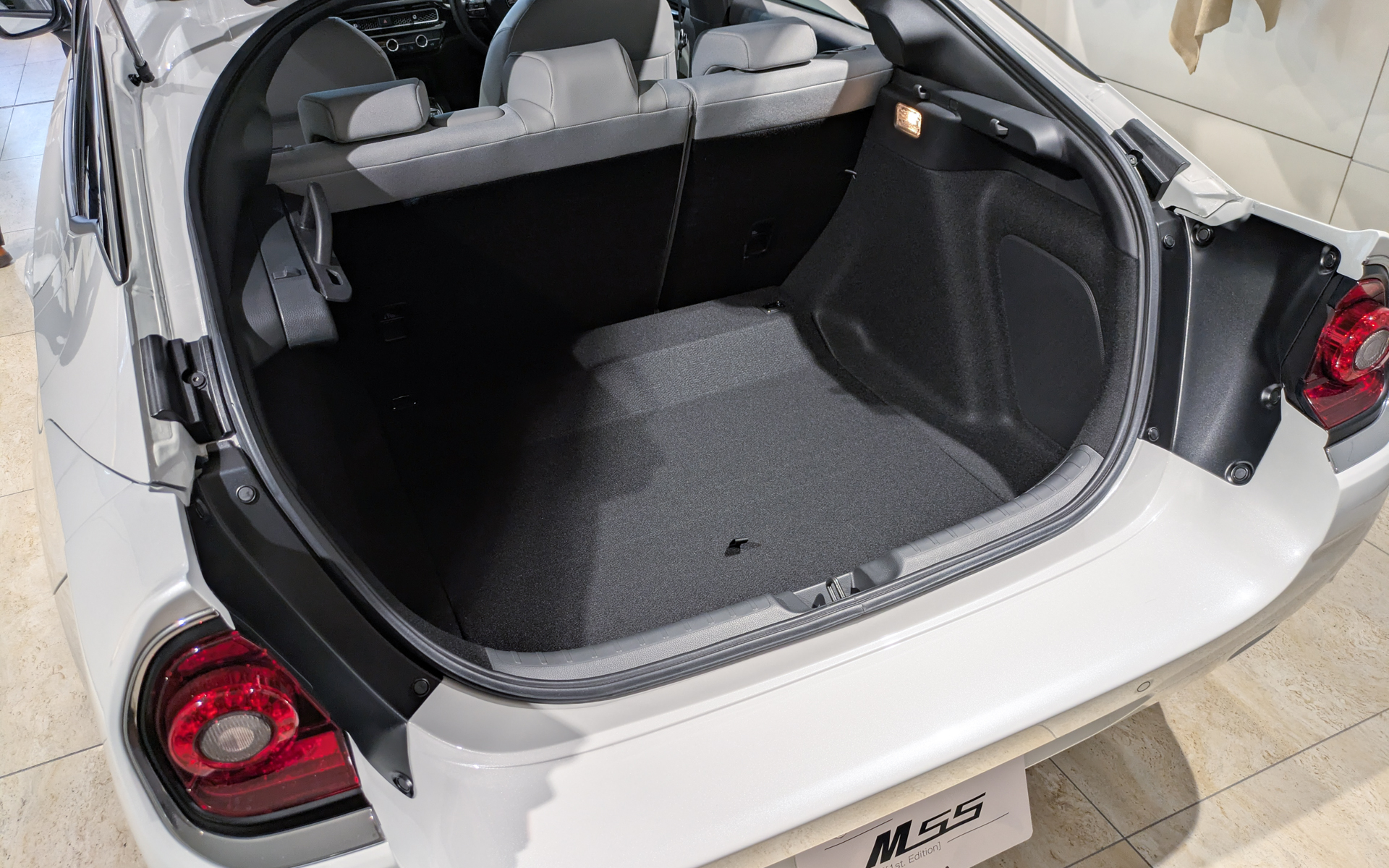 ラゲッジスペース