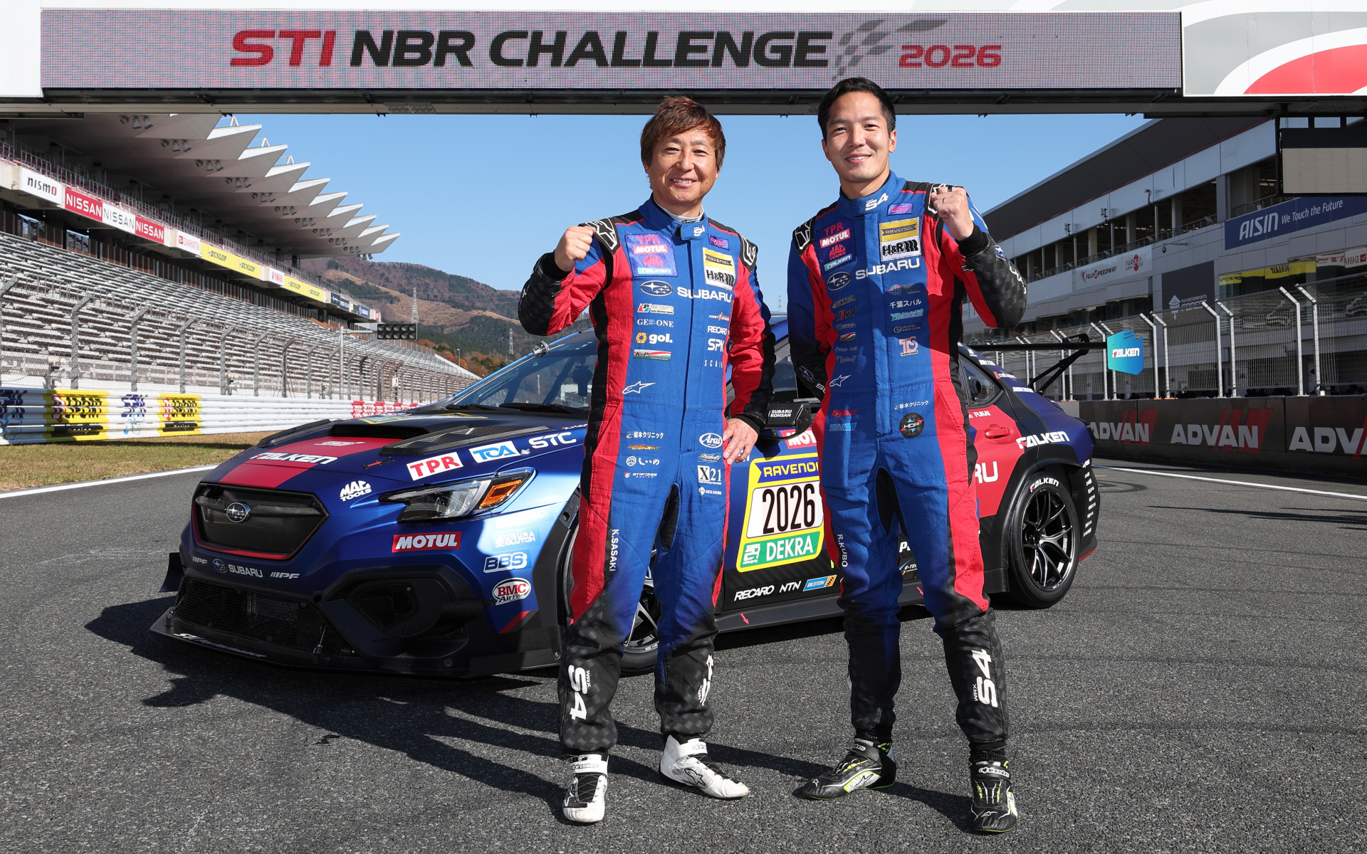 開発ドライバーを務めた佐々木孝太氏（左）、久保凛太郎氏（右）